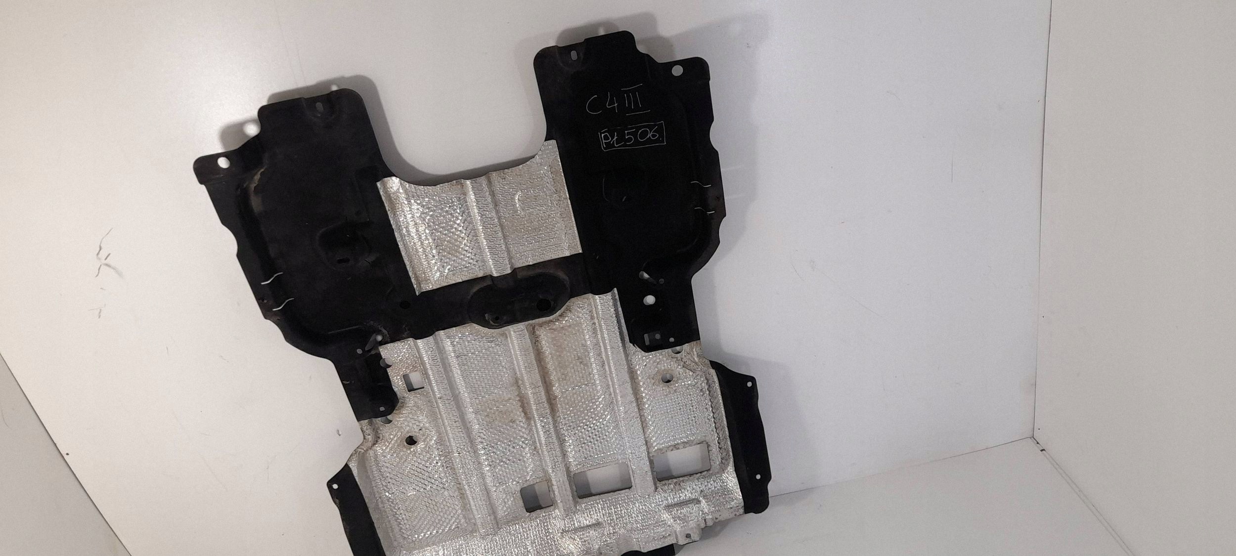 Citroen C4 III e-C4 cover below engine 9830181780 (PL506)