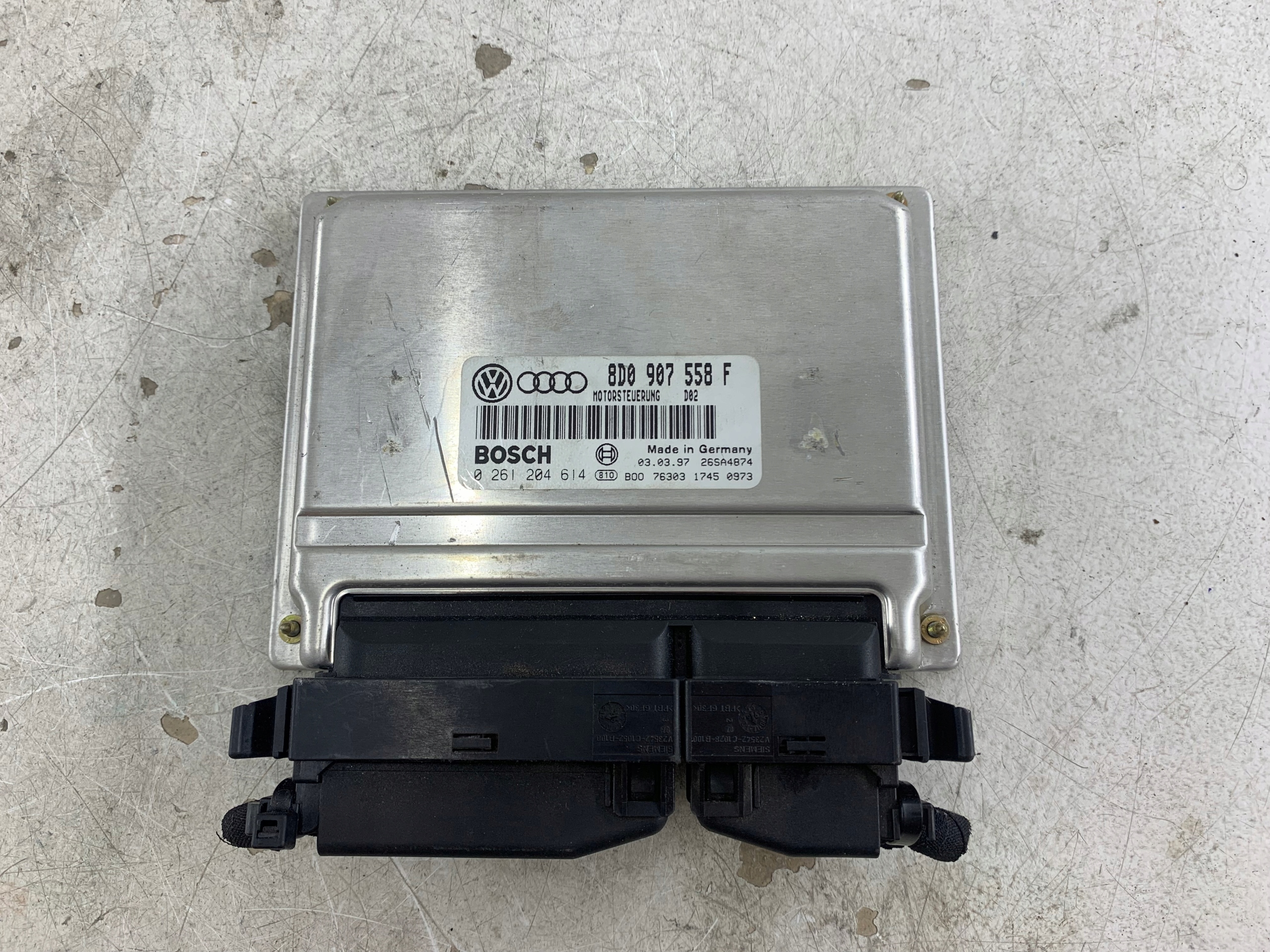VW PASSAT B5 1.8 control unit of the engine 8D0907558F
