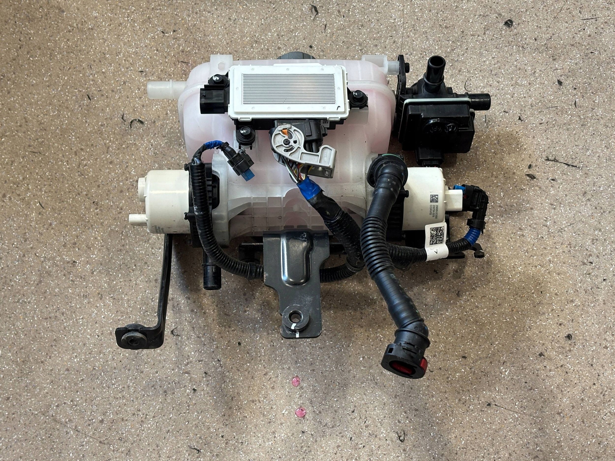 бачок расширительный kia EV9 25429DO500