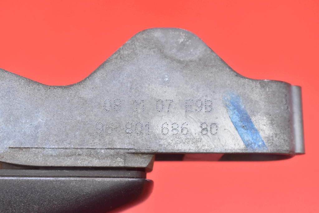 handle left front front grey 9680168680 PEUGEOT 308 1 and T7 5D HB 07-11