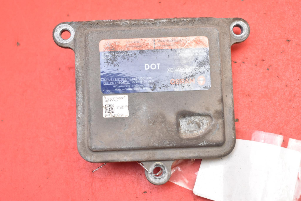 control unit XENON KSENON left A70525700DG TESLA MODEL S 12-20