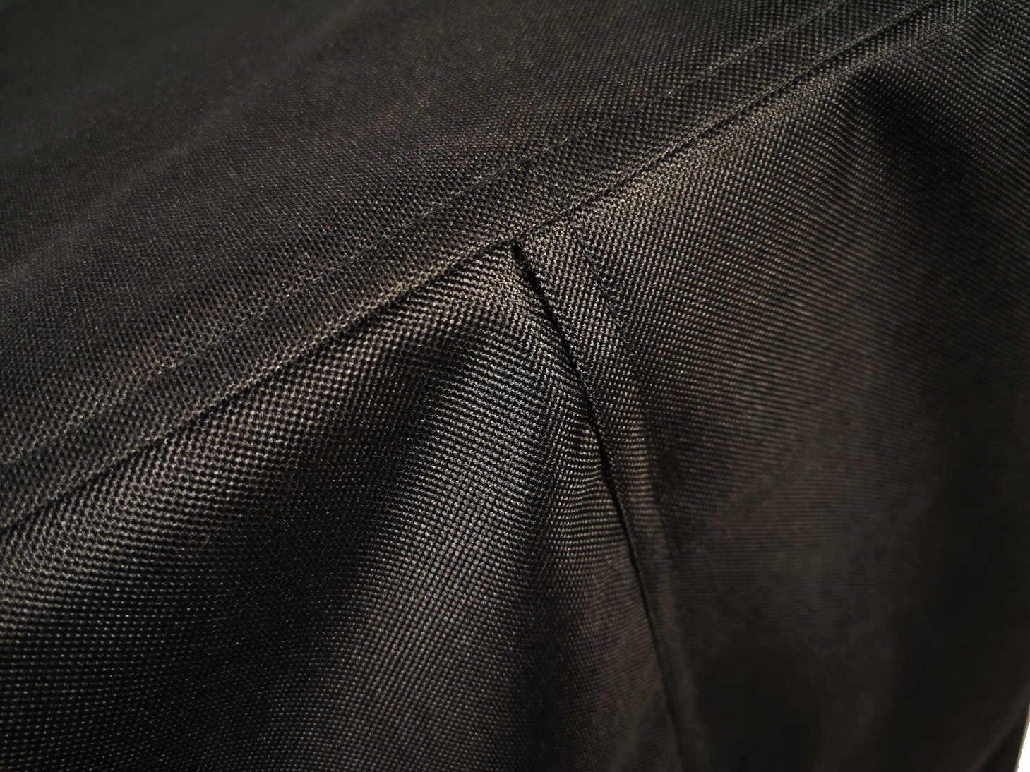 POKROWIEC NA MEBLE OGRODOWE STÓŁ 150x90x75 CZARNY Cechy dodatkowe wodoodporność