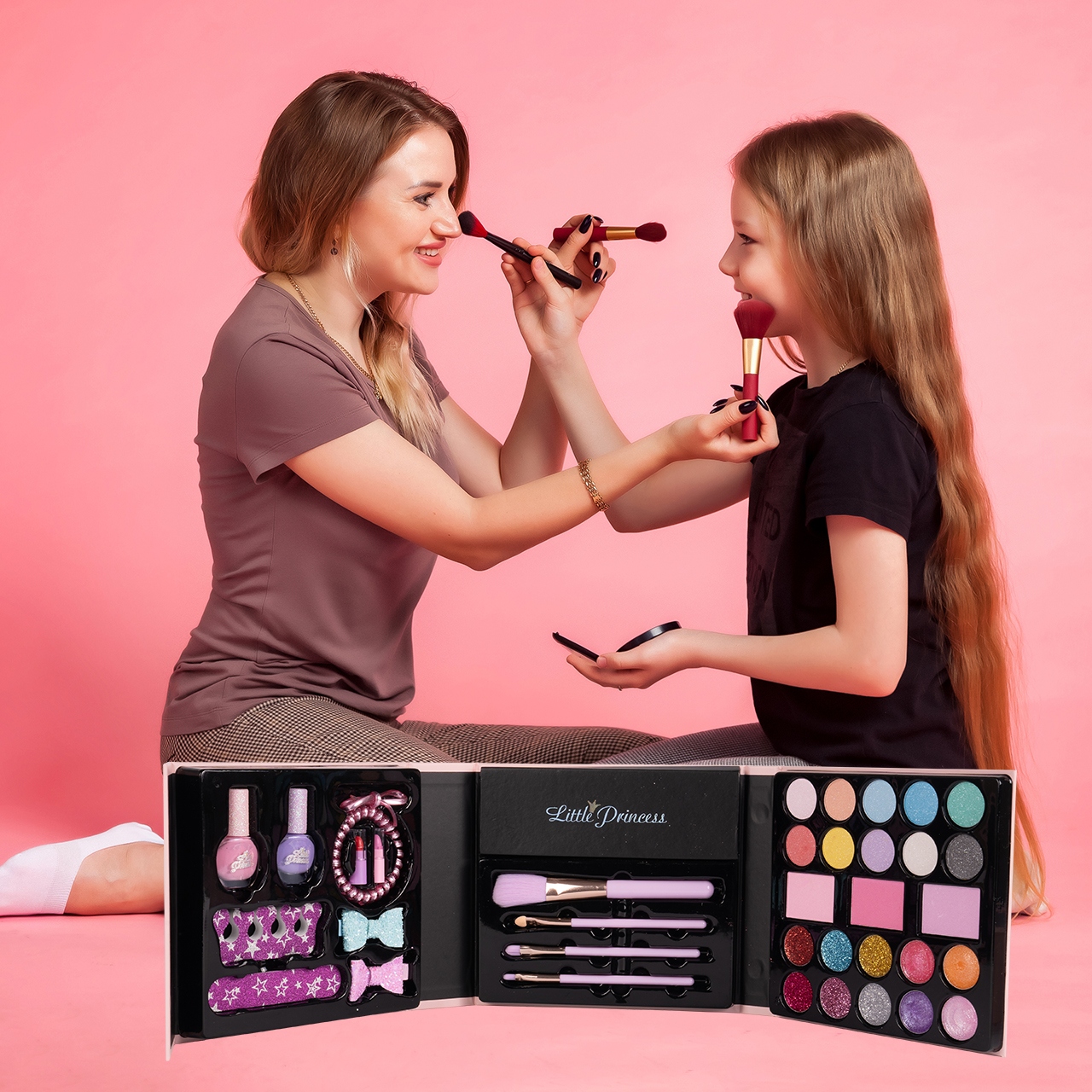 MAKEUP A NEHtová KOSMETIKA SET SHADOWS LAKY PRO DĚTI PRINCEZNA Pohlaví: dívky