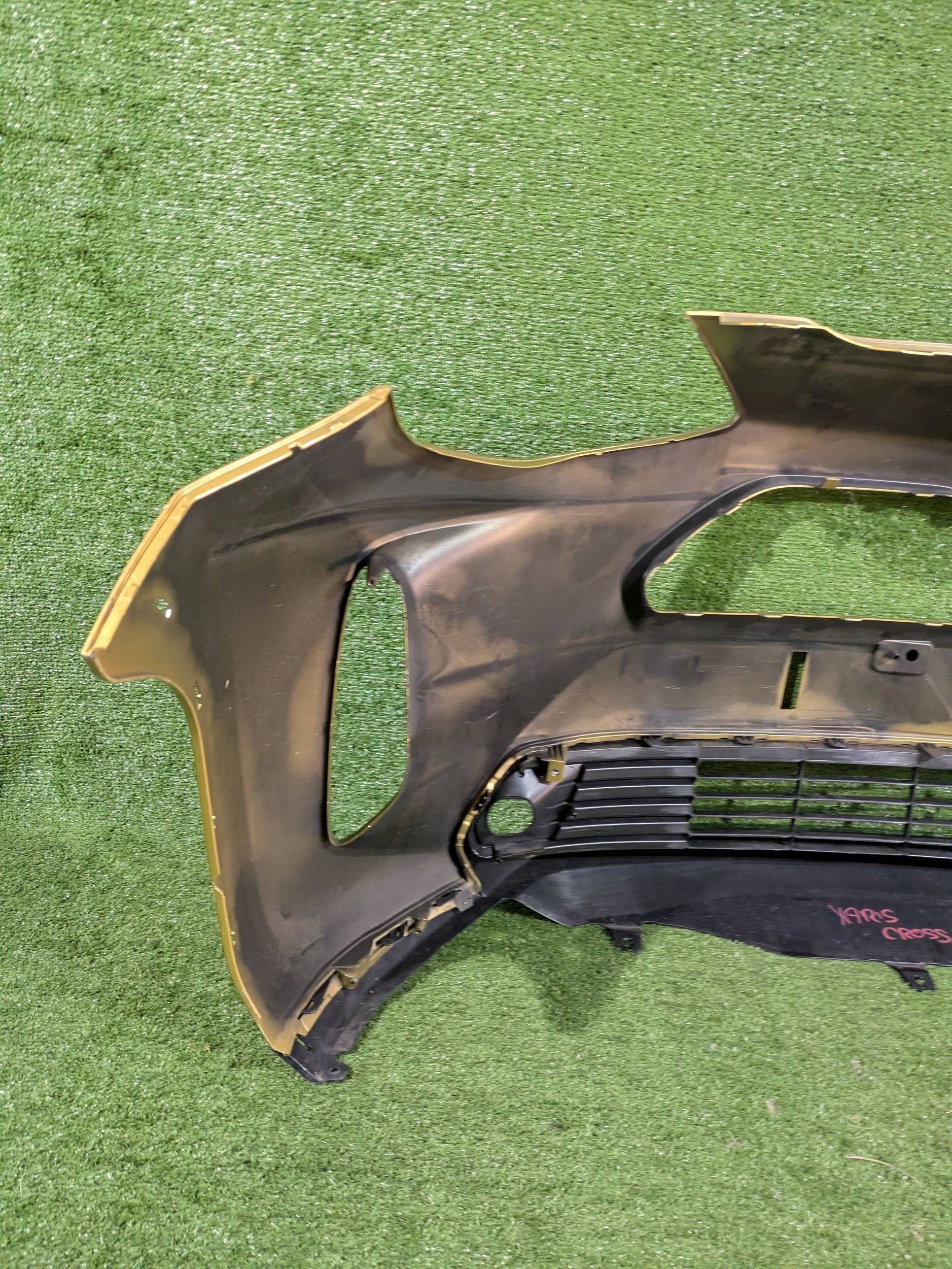 front bumper front TOYOTA YARIS CROSS 21- NR.Z6488