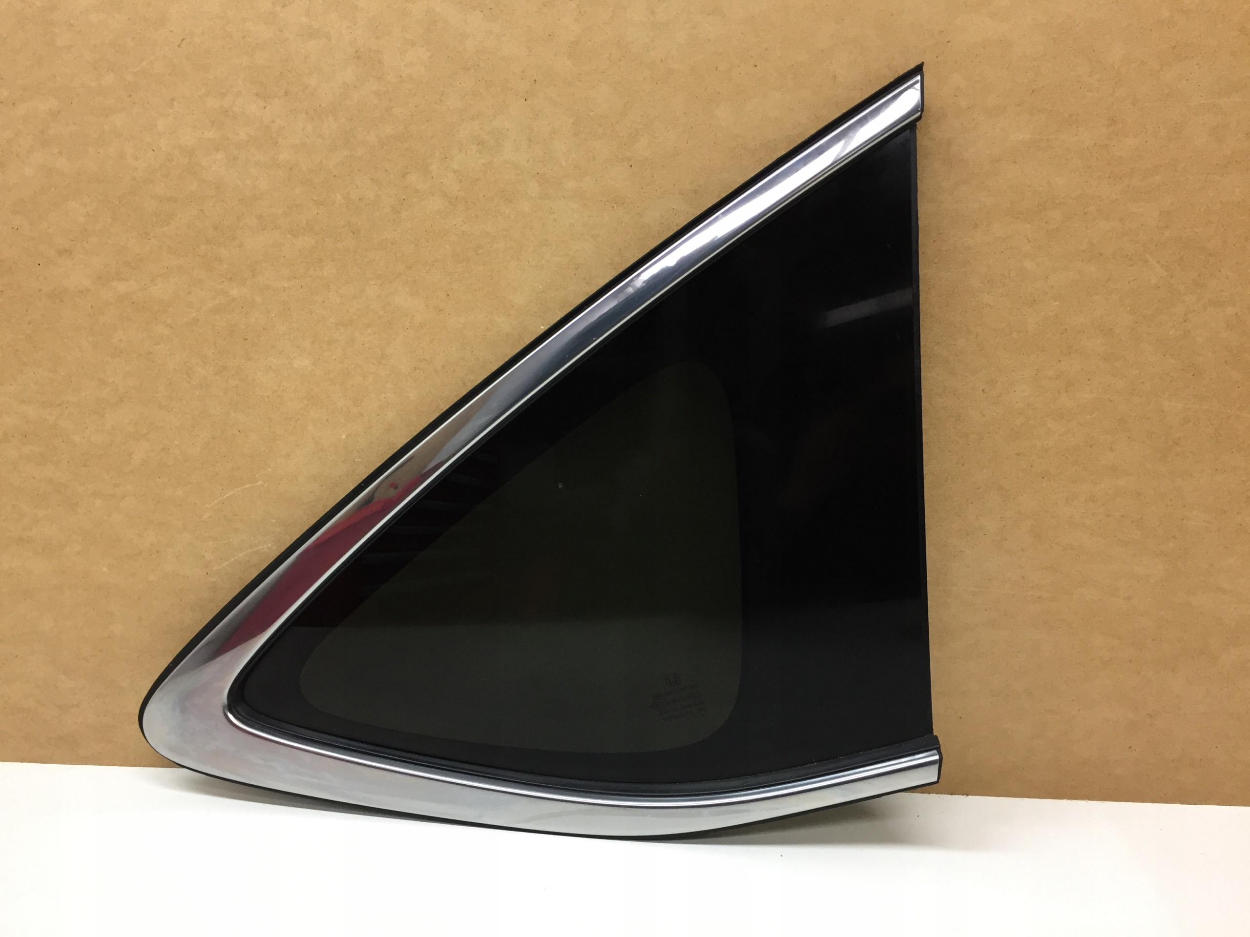 HONDA CRV CR-V IV 4 17R SZYBA BŁOTNIKA PRAWA