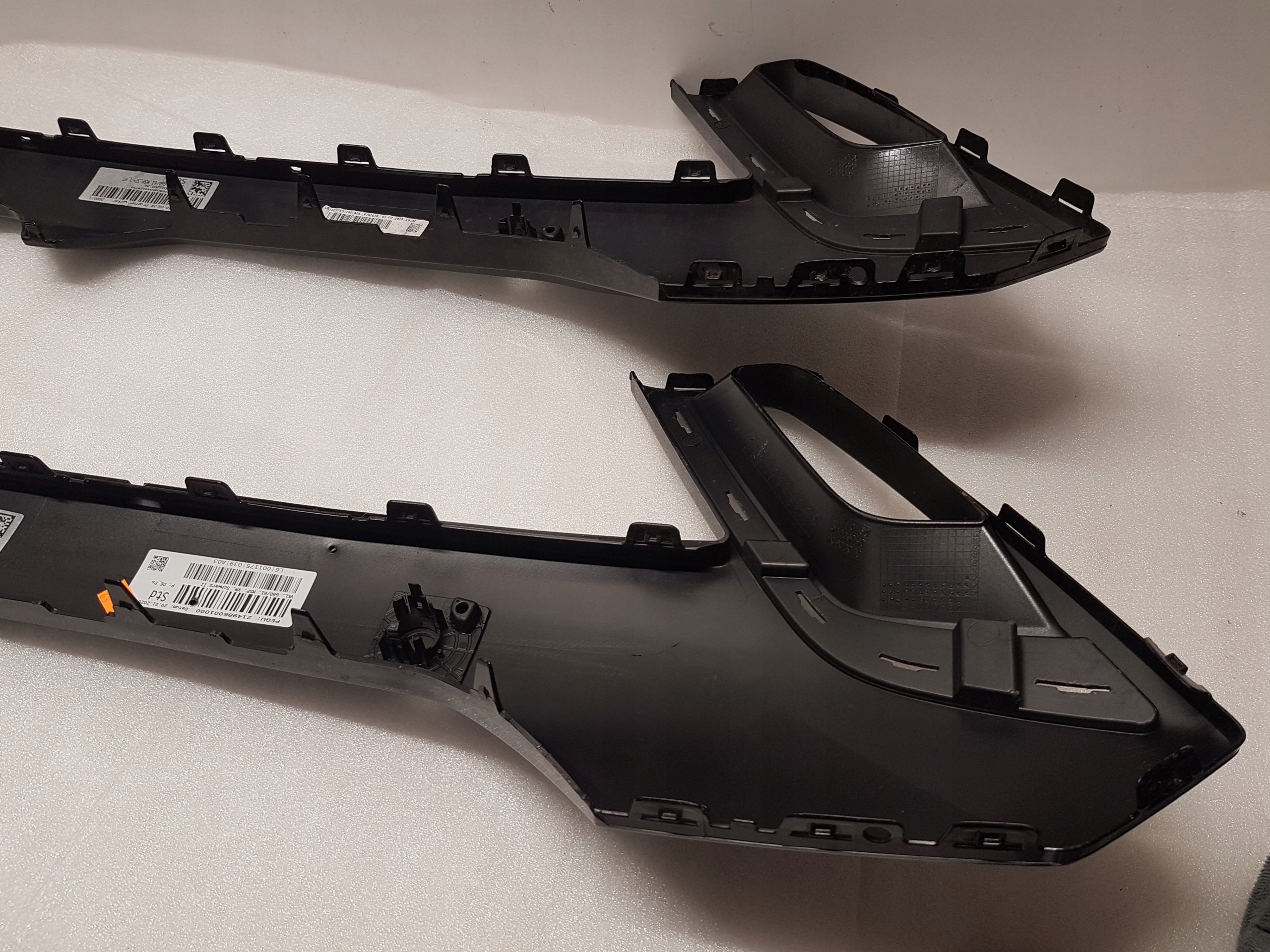 grid of a bumper front BMW G60 G61 m-packet 5A36022