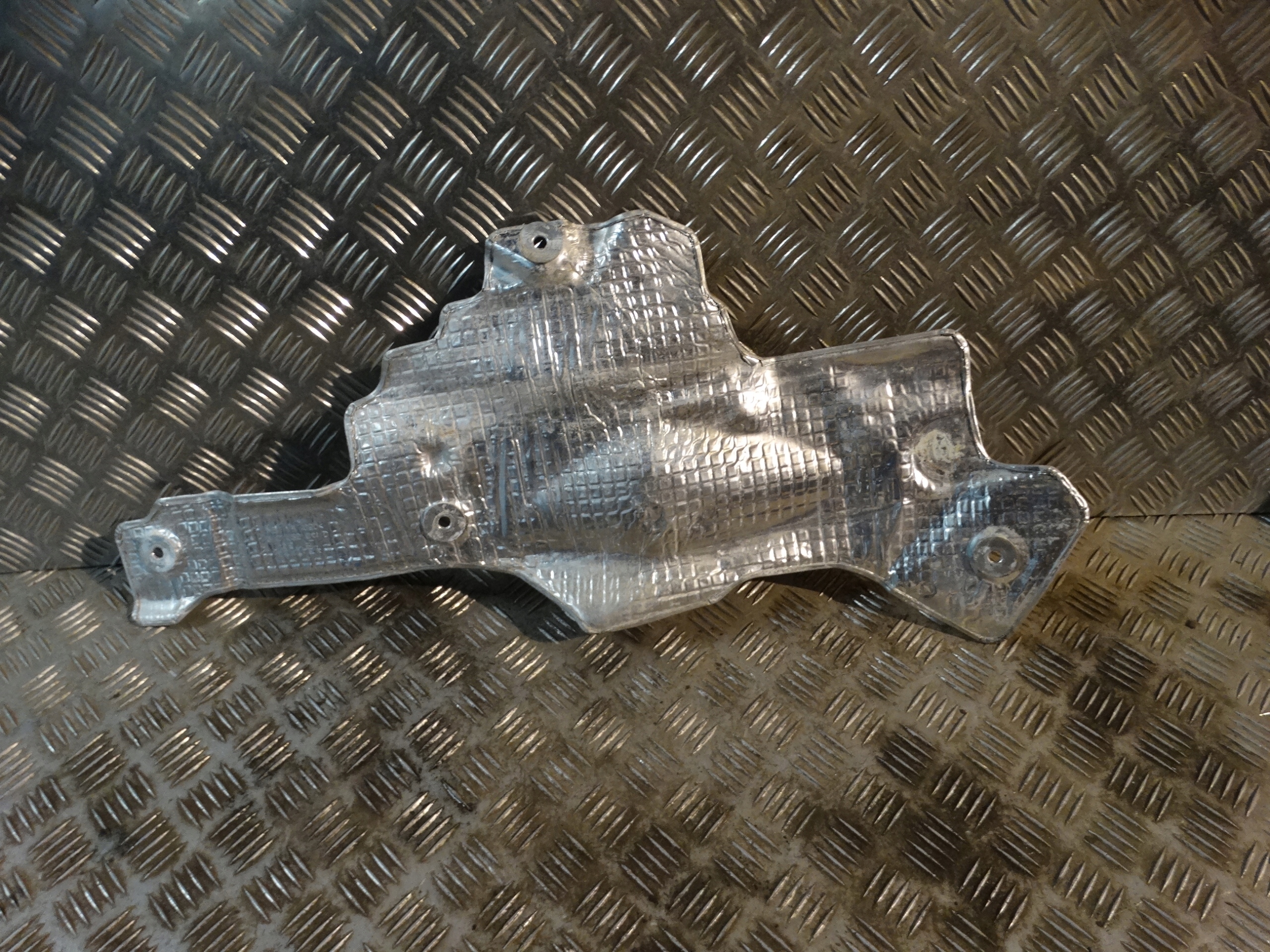 BLENDE ABDECKUNG TERMICZNA LINKS BENTLEY GT GTC LIFT 1