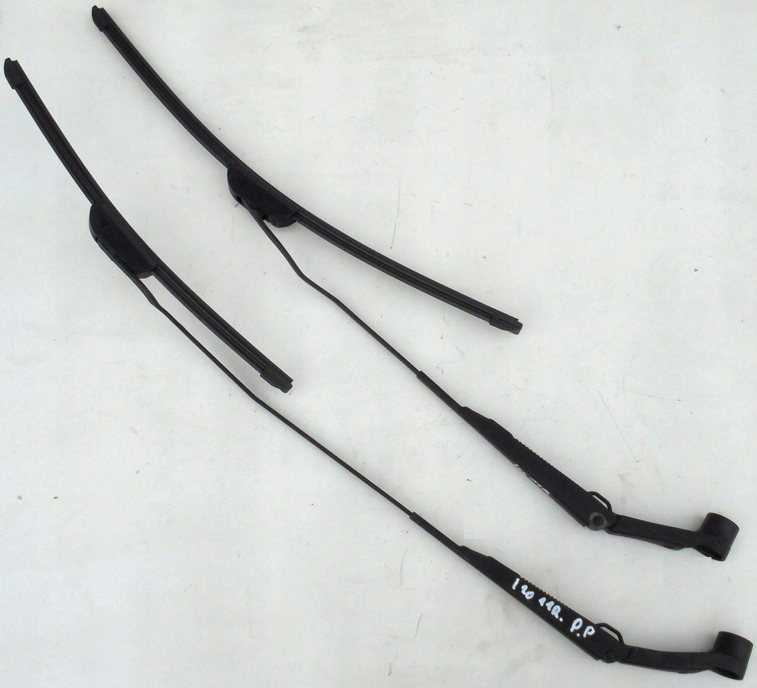 HYUNDAI I20 11 R RAMIONA WYCIERACZEK PRZÓD KPL EU