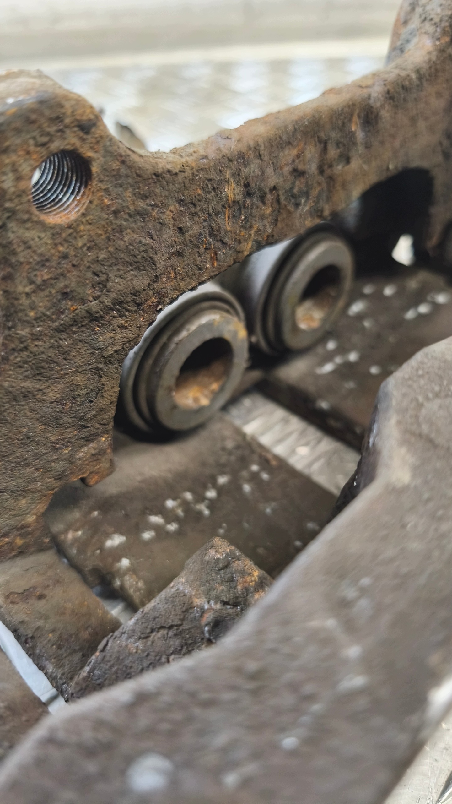 caliper brake left front VW PHAETON 3.0TDI 2006r