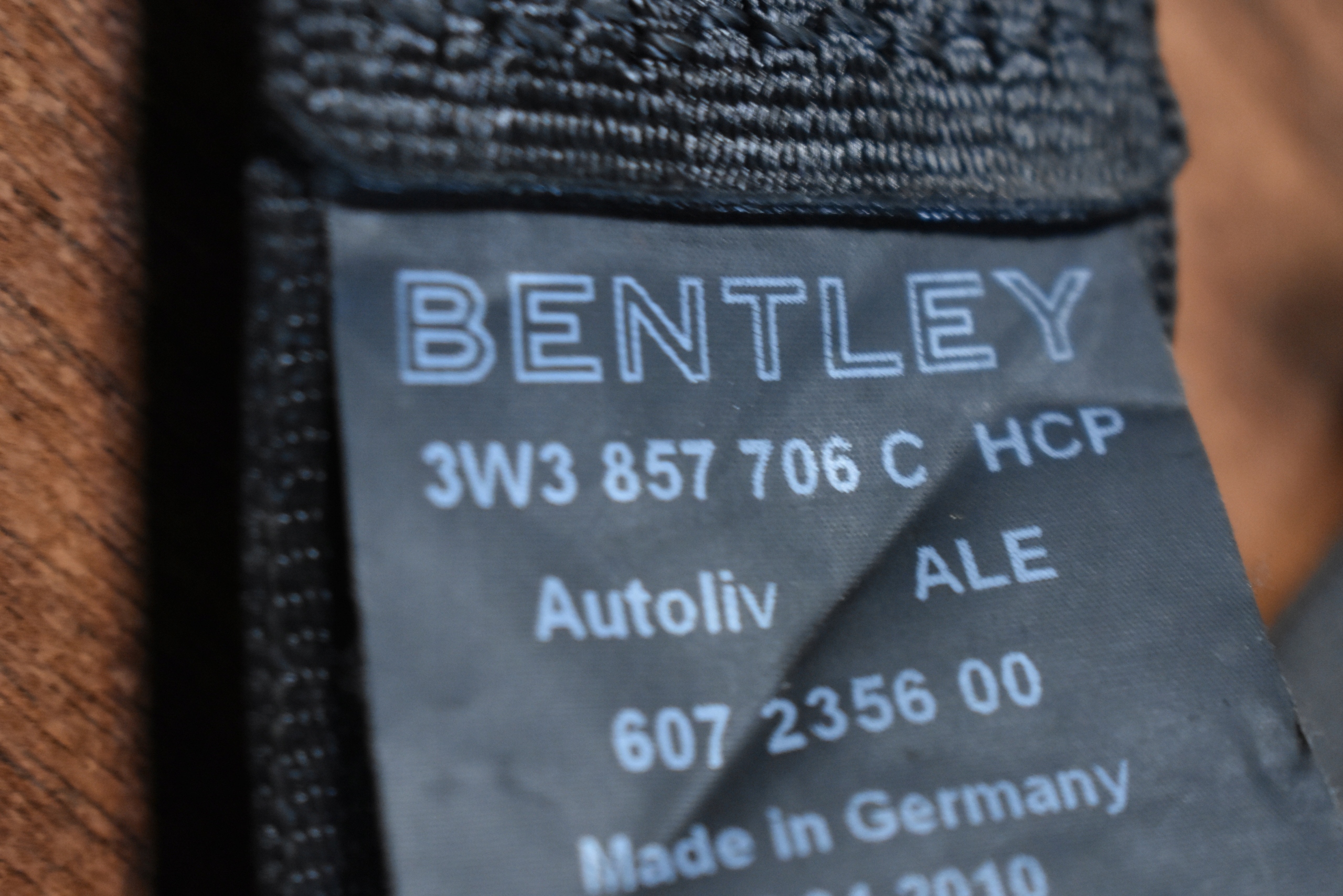 Gurten Spanner vorne rechts BENTLEY GT GTC 1