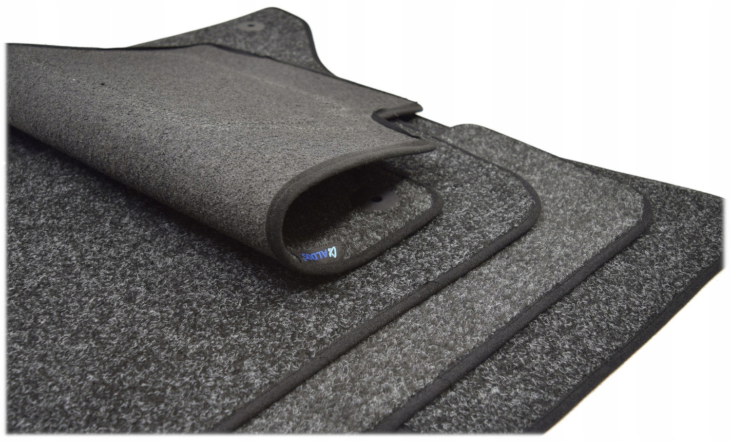 Nissan Qashqai J11 od roku 2014. Koberce antracit stříbrné Lemová