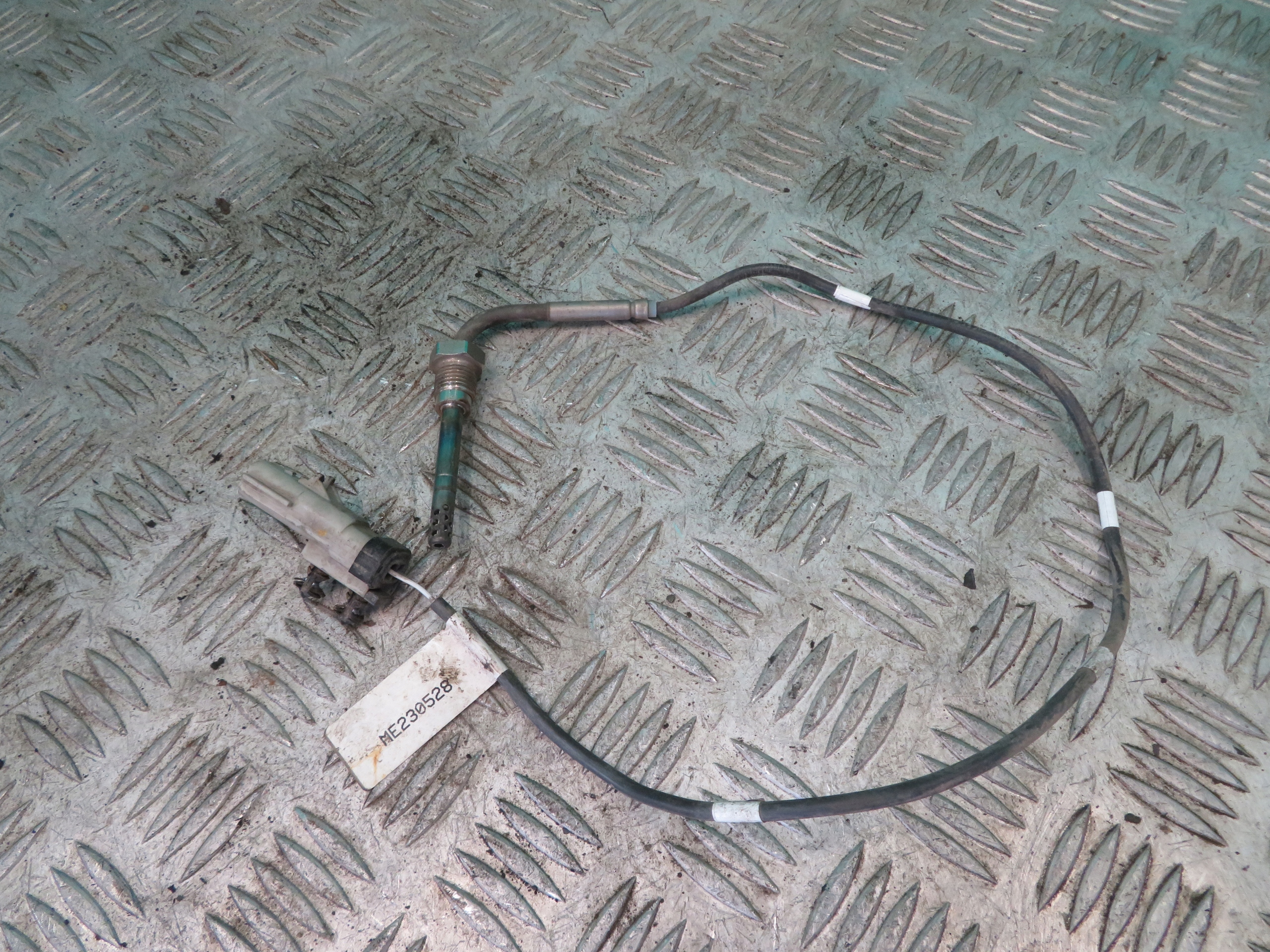 Sensor TEMPERATURY Gase MITSUBISHI CANTER FUSO 3.0 21R
