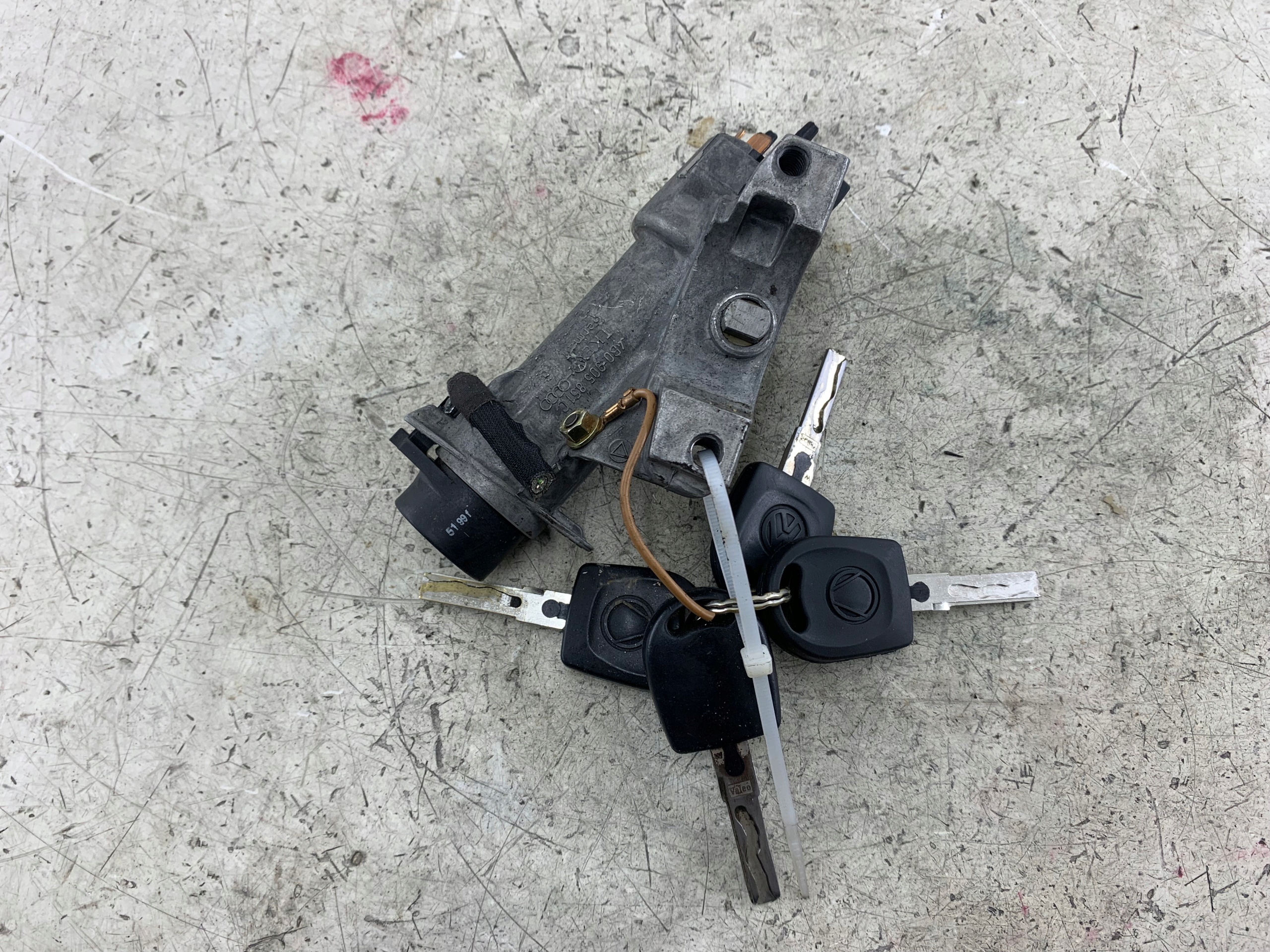 VW PASSAT B5 GOLF IV ignition + key 4 SZTUKI 4B0905851C