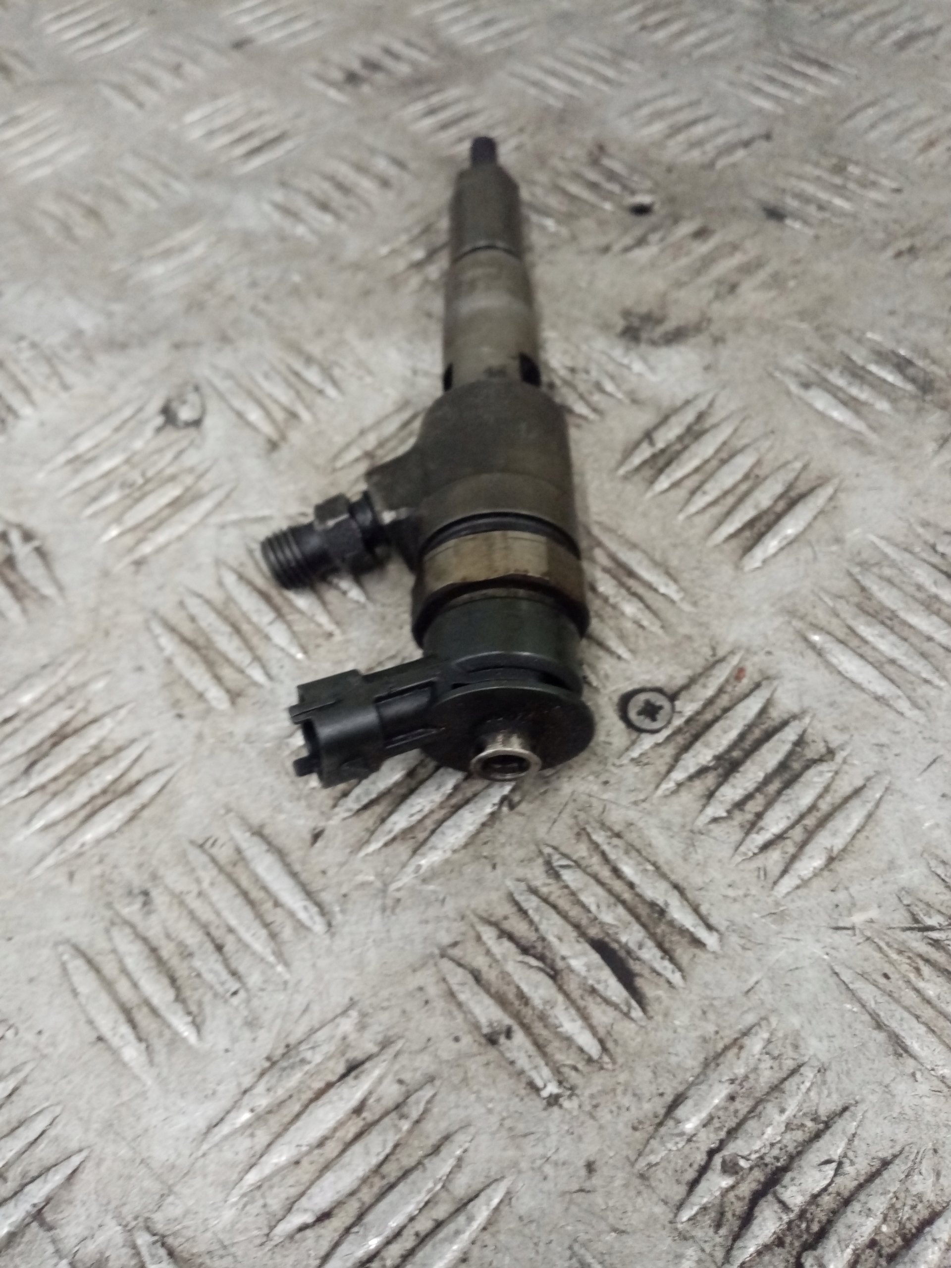 nozzle injector OPEL ASTRA H 1.3 CDTI 0445110325