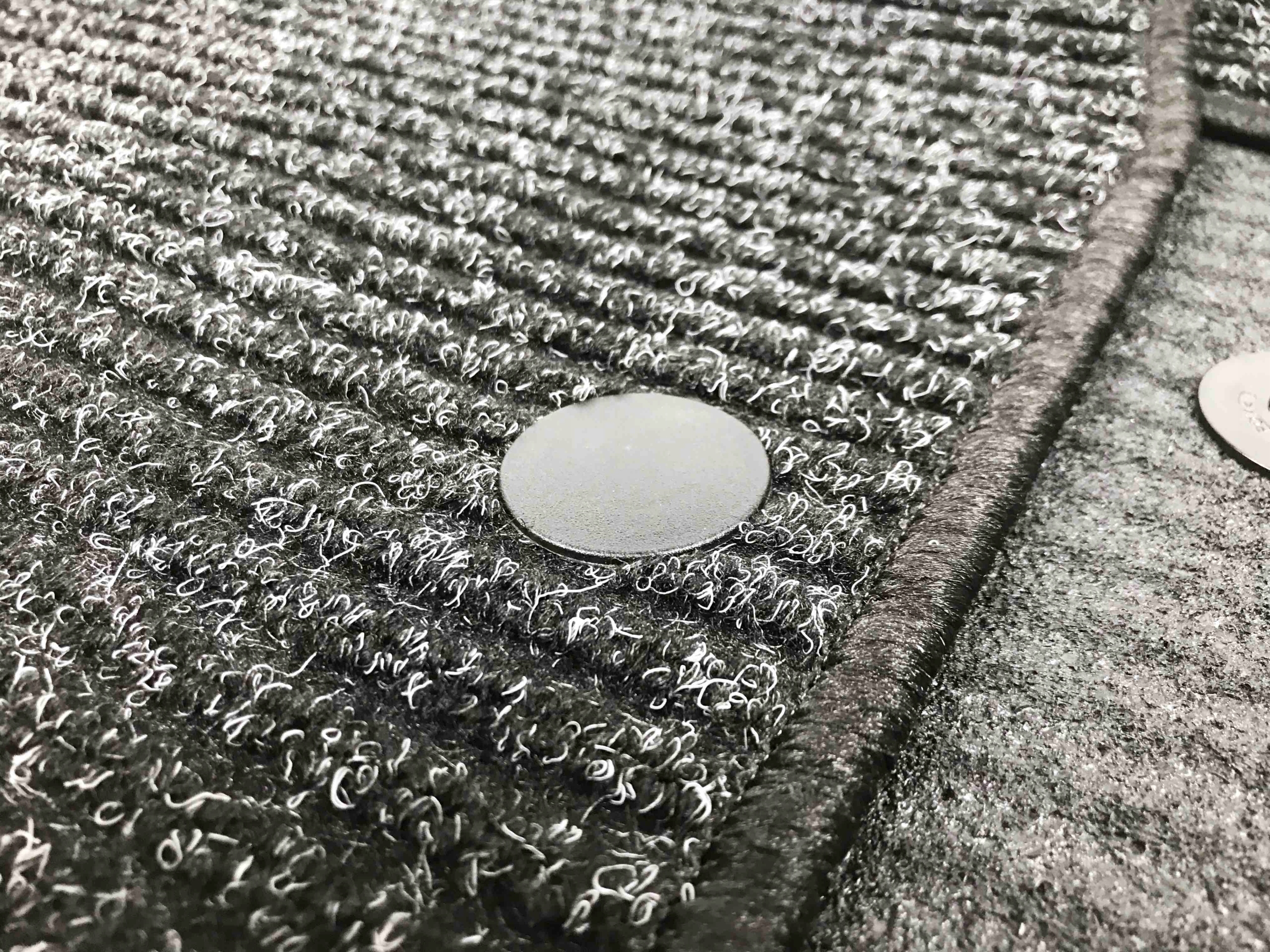 Nowe OE dywaniki Renault Trafic III Oryginal Number of Elements 2