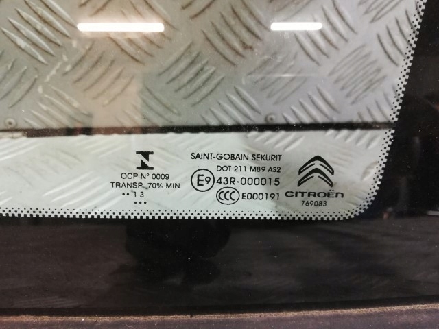 SZYBA KAROSERYJNA TYŁ PRAWA C4 PICASSO II GRAND Producent części Citroen OE