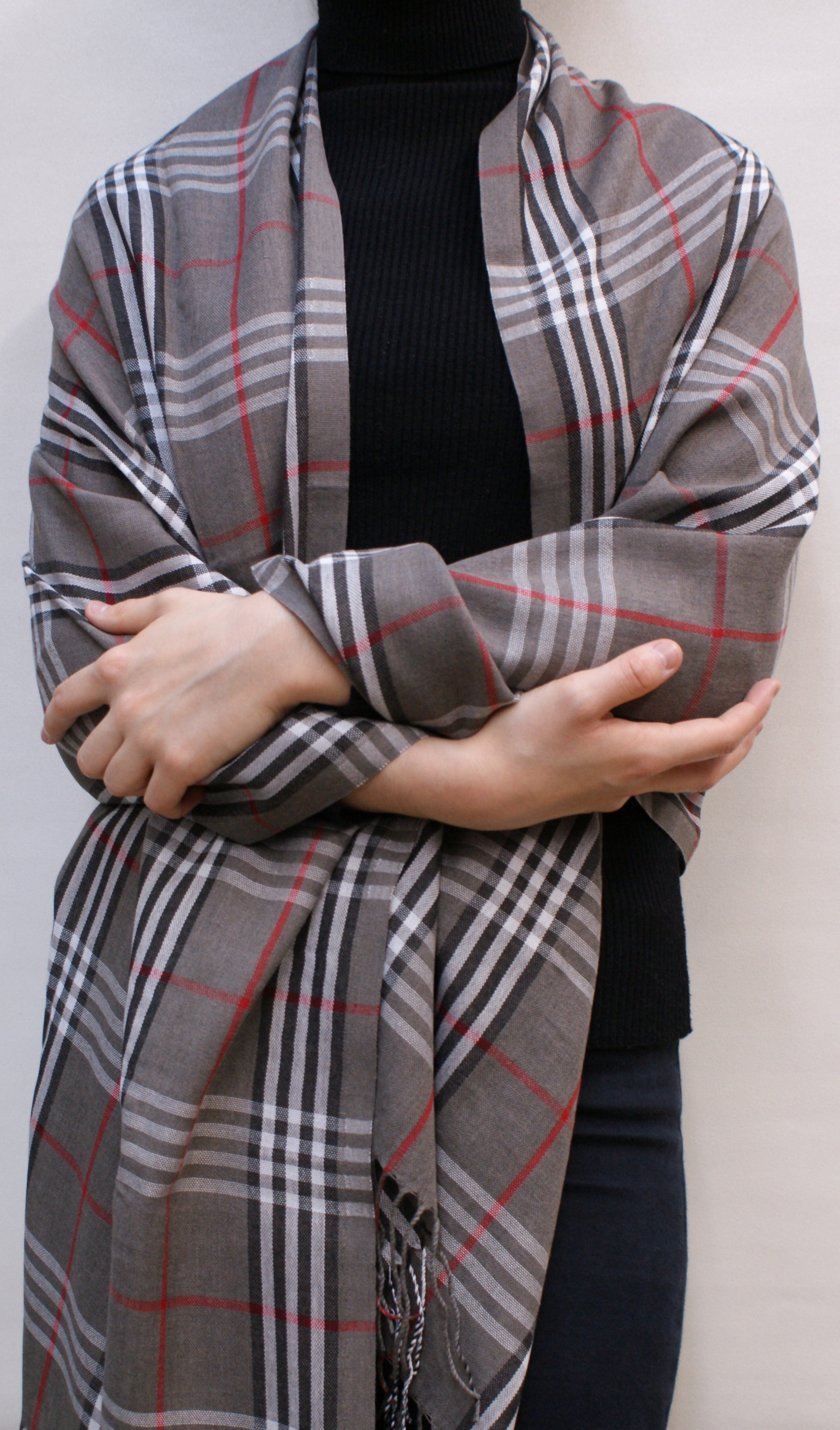 Szalik w kratę angielską z frędzlami, uniseks Rodzaj szal