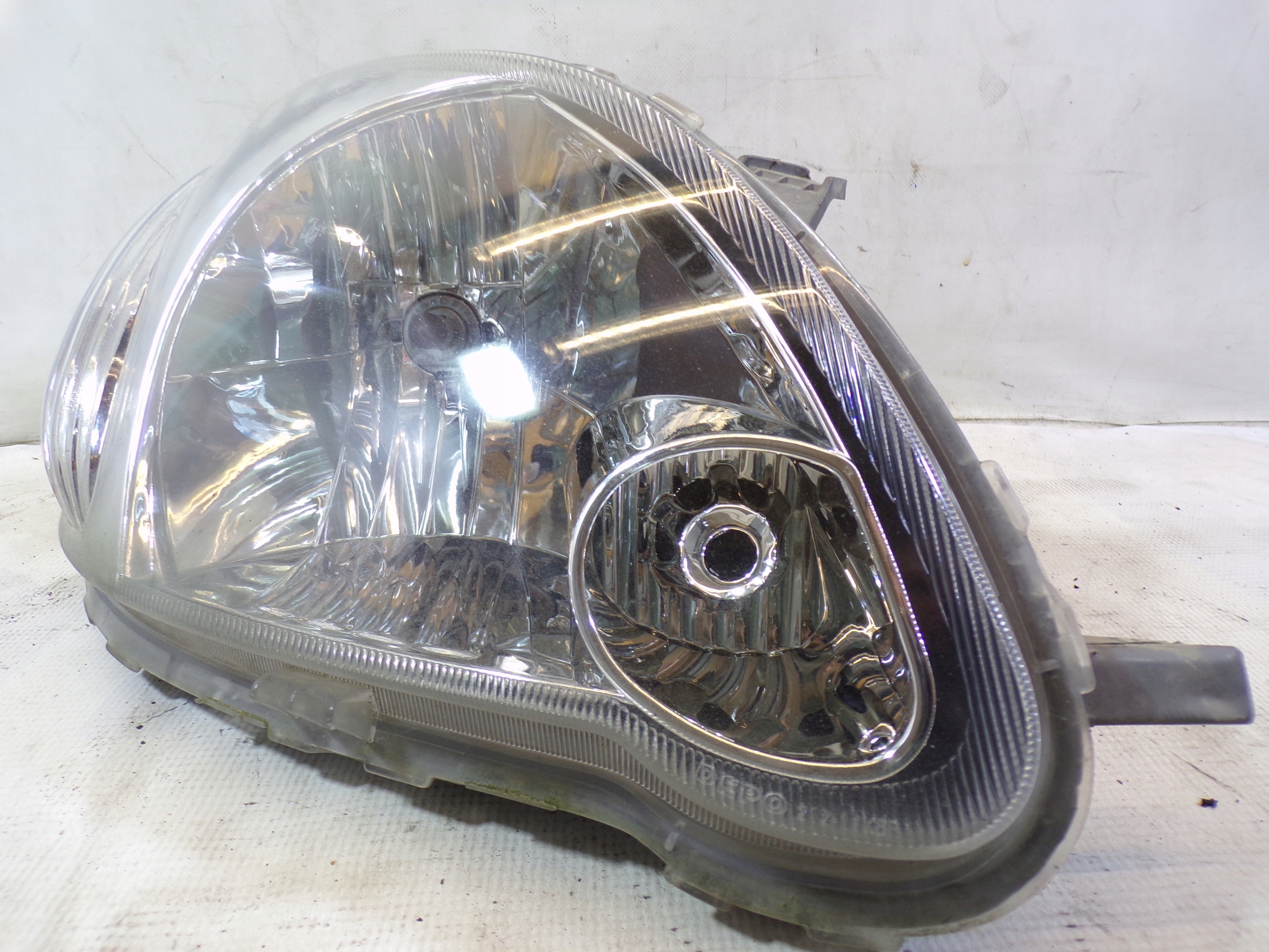 light front front right TOYOTA YARIS 1 and LIFT