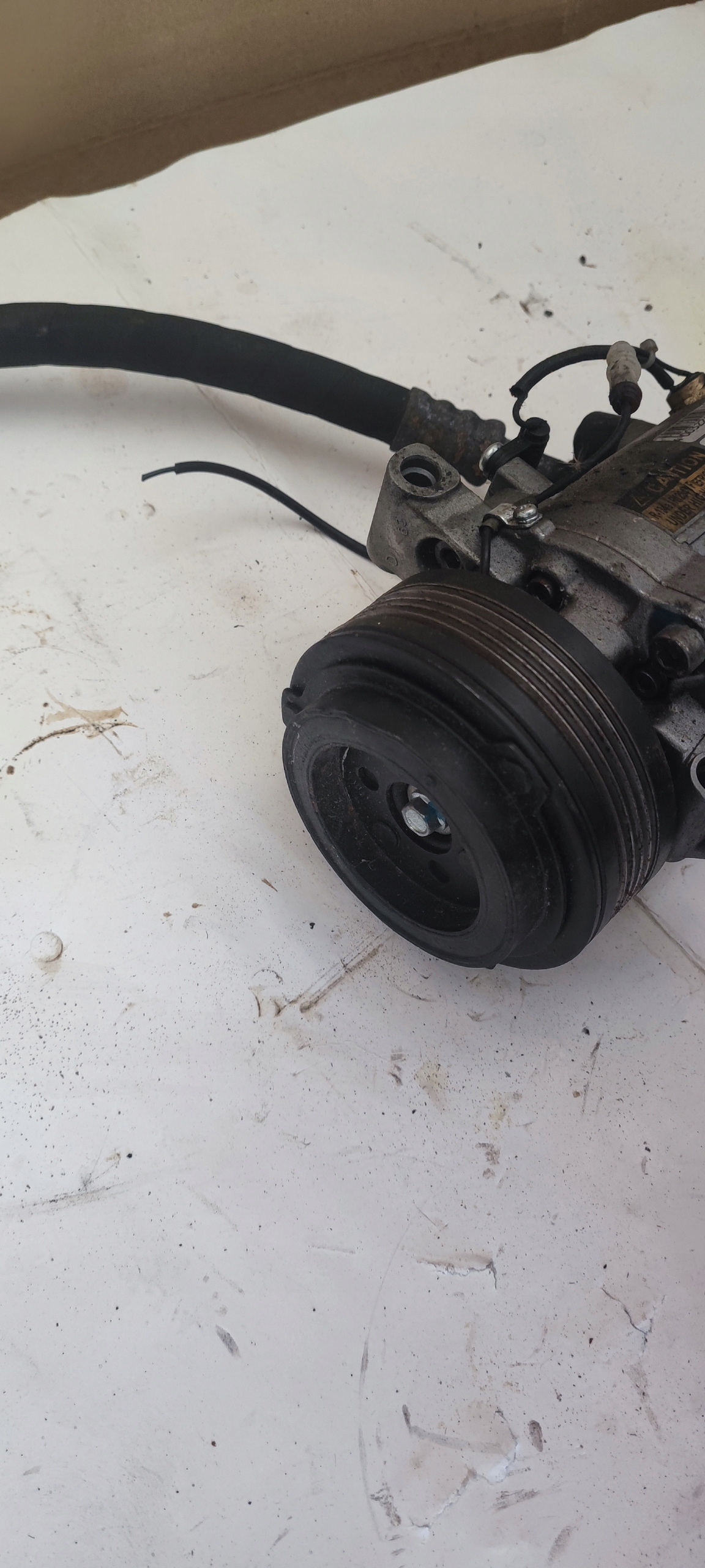 BMW E46 LIFT FL compressor of the air conditioning compressor; petrol as new