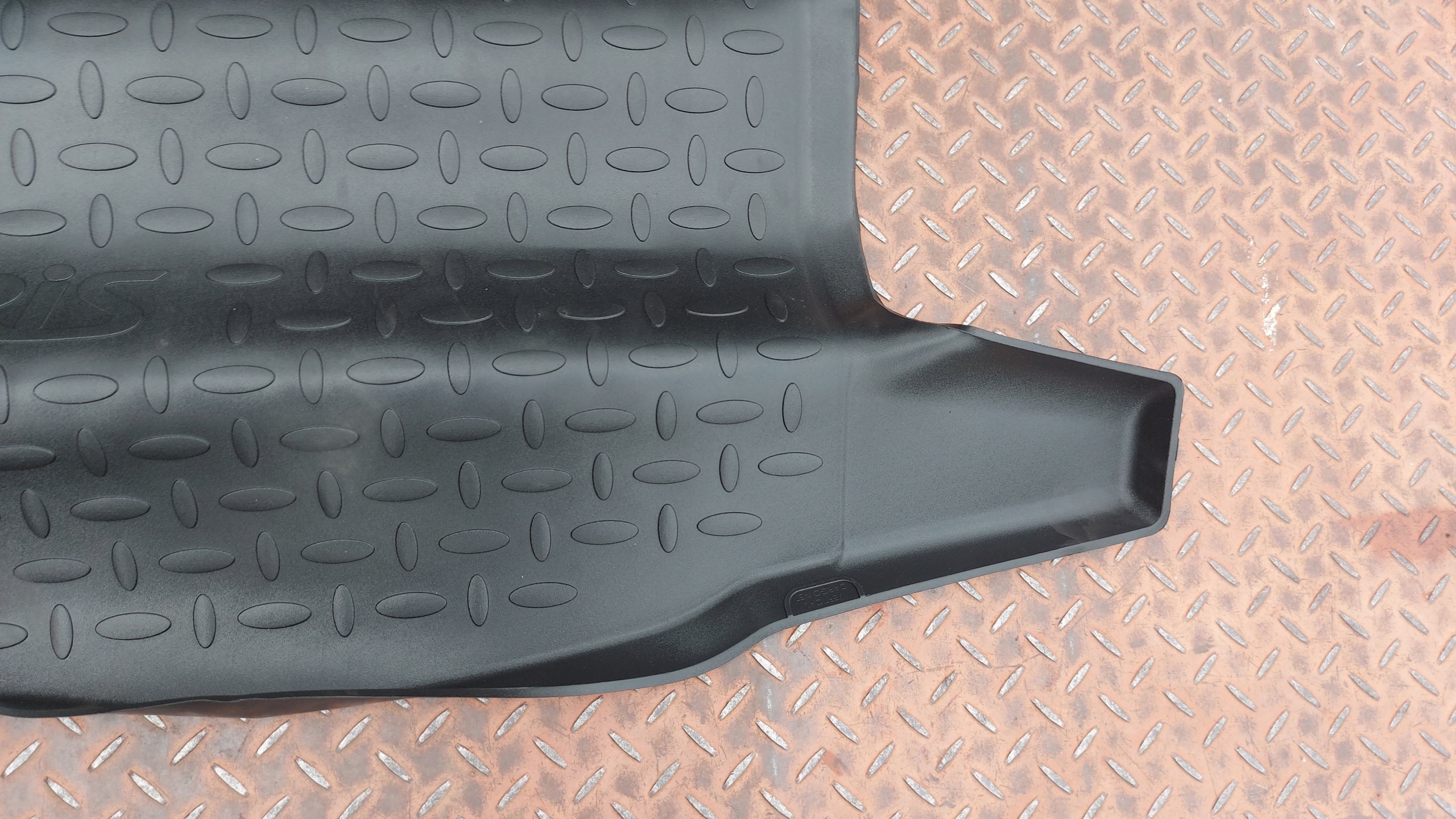 mats boot mat rubber tyres TOYOTA YARIS III 11-20