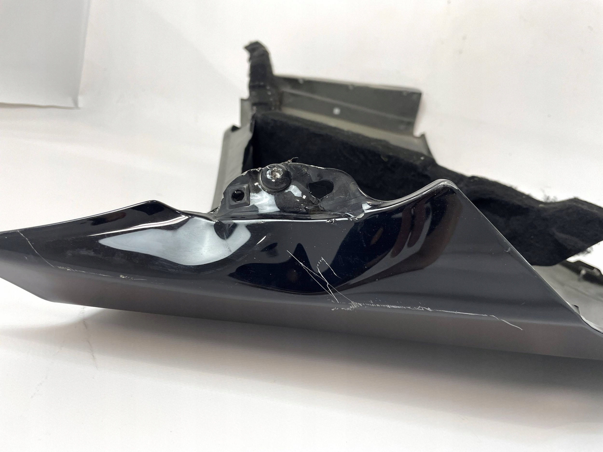 Chevrolet Camaro SS fender right front 2016-18