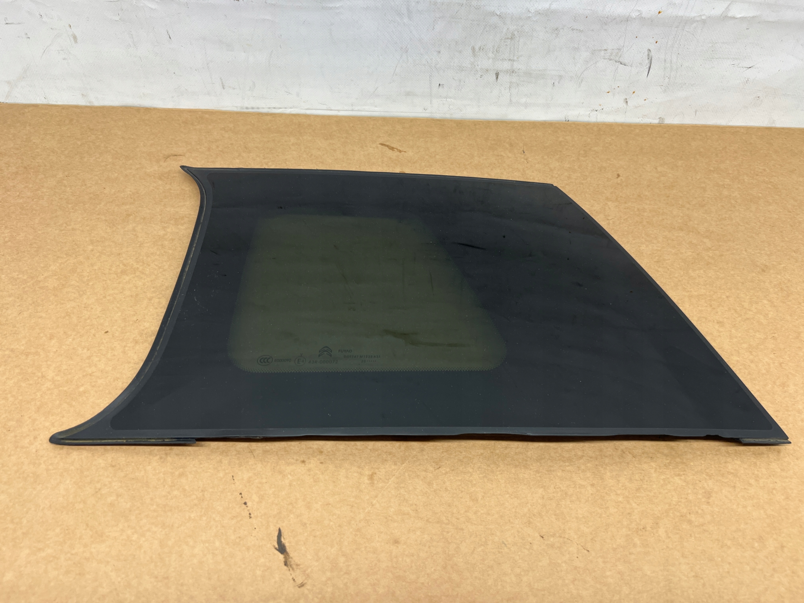 Citroen C5 Aircross window bodywork left rear part left rear