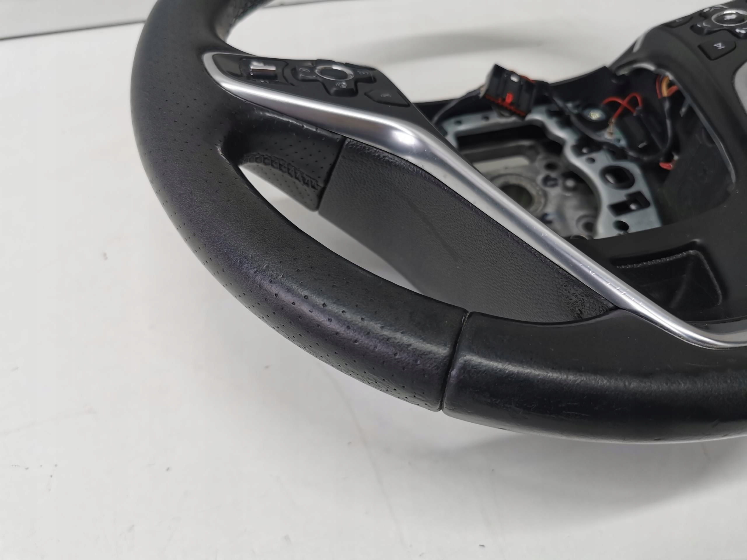 lenkrad MULTIFUNKCYJNA OPEL INSIGNIA A LIFT 23191532