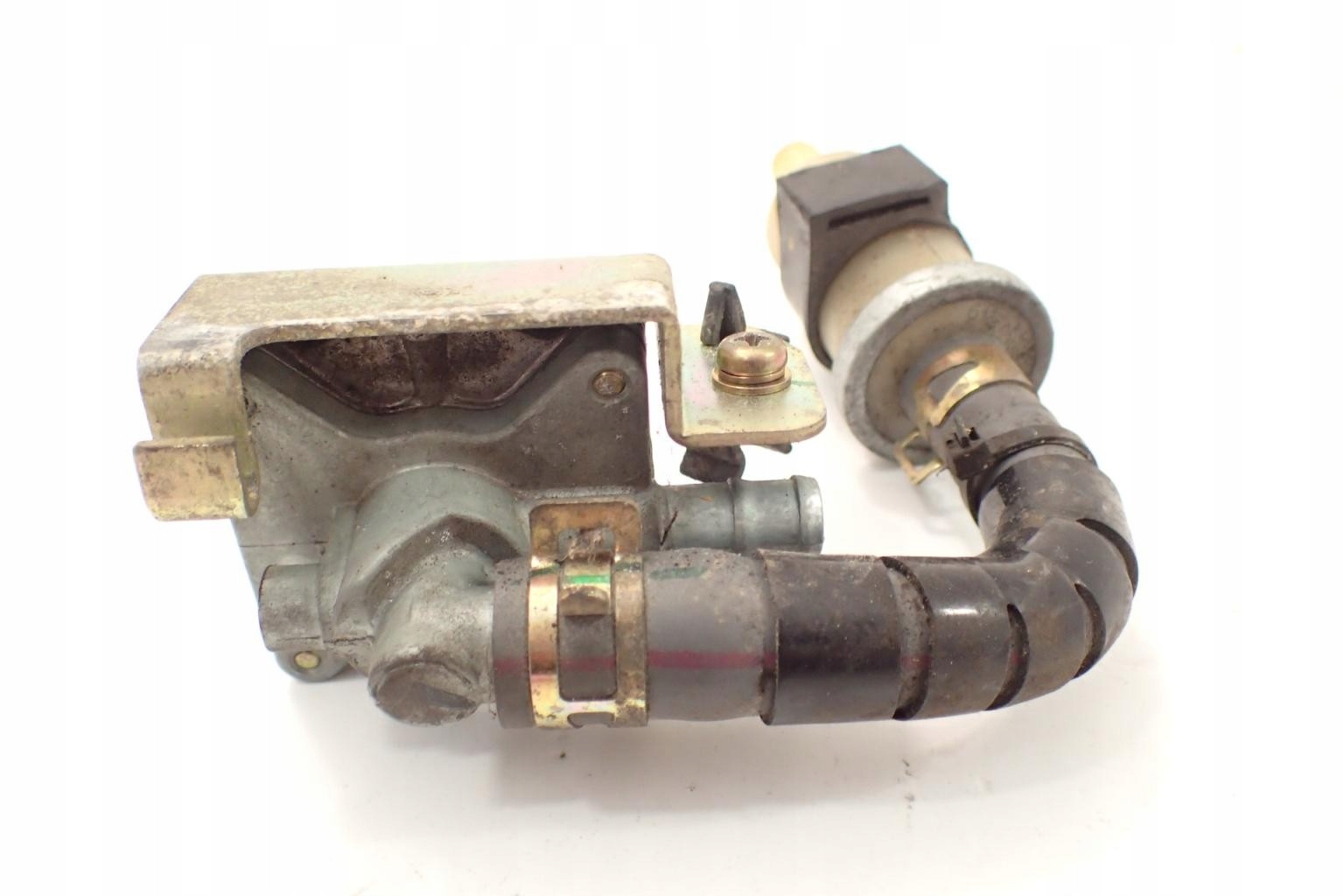 136304-1111 - Honda GL 1500 Goldwing 88-01 вакуумный топливный кран