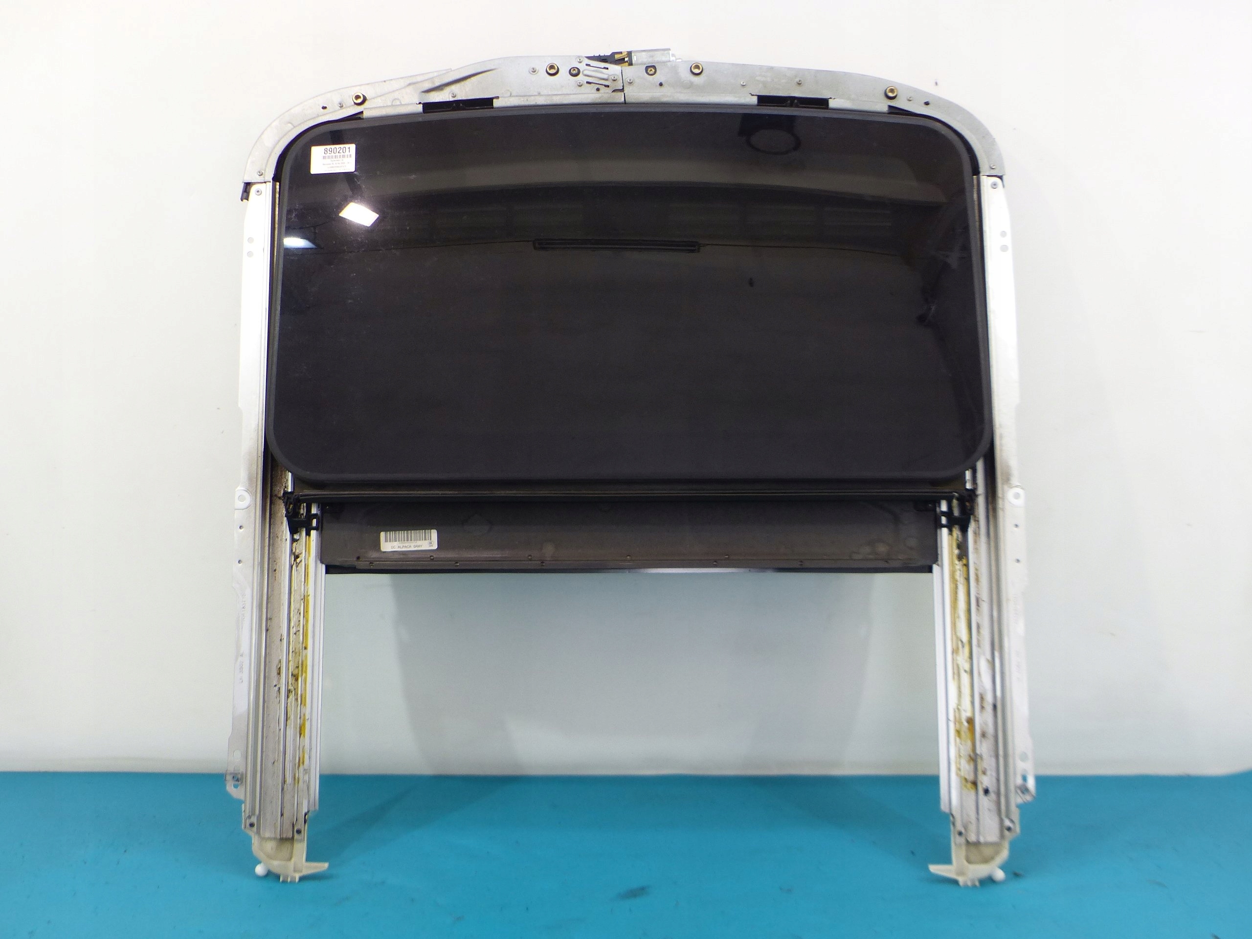 A1647800729 - Люк двигуна KPL MERCEDES ML W164