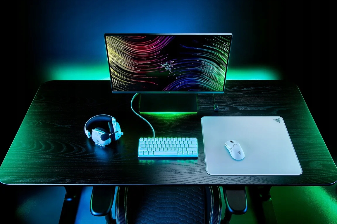 Razer Szklana Podk?adka pod Mysz Atlas, Bia?a, 450x400mm — 10