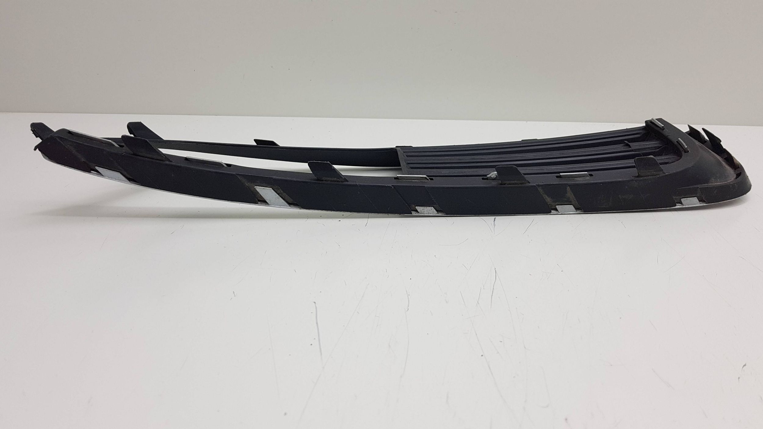 OPEL INSIGNIA A 2008 - grid left bumper front 903200023