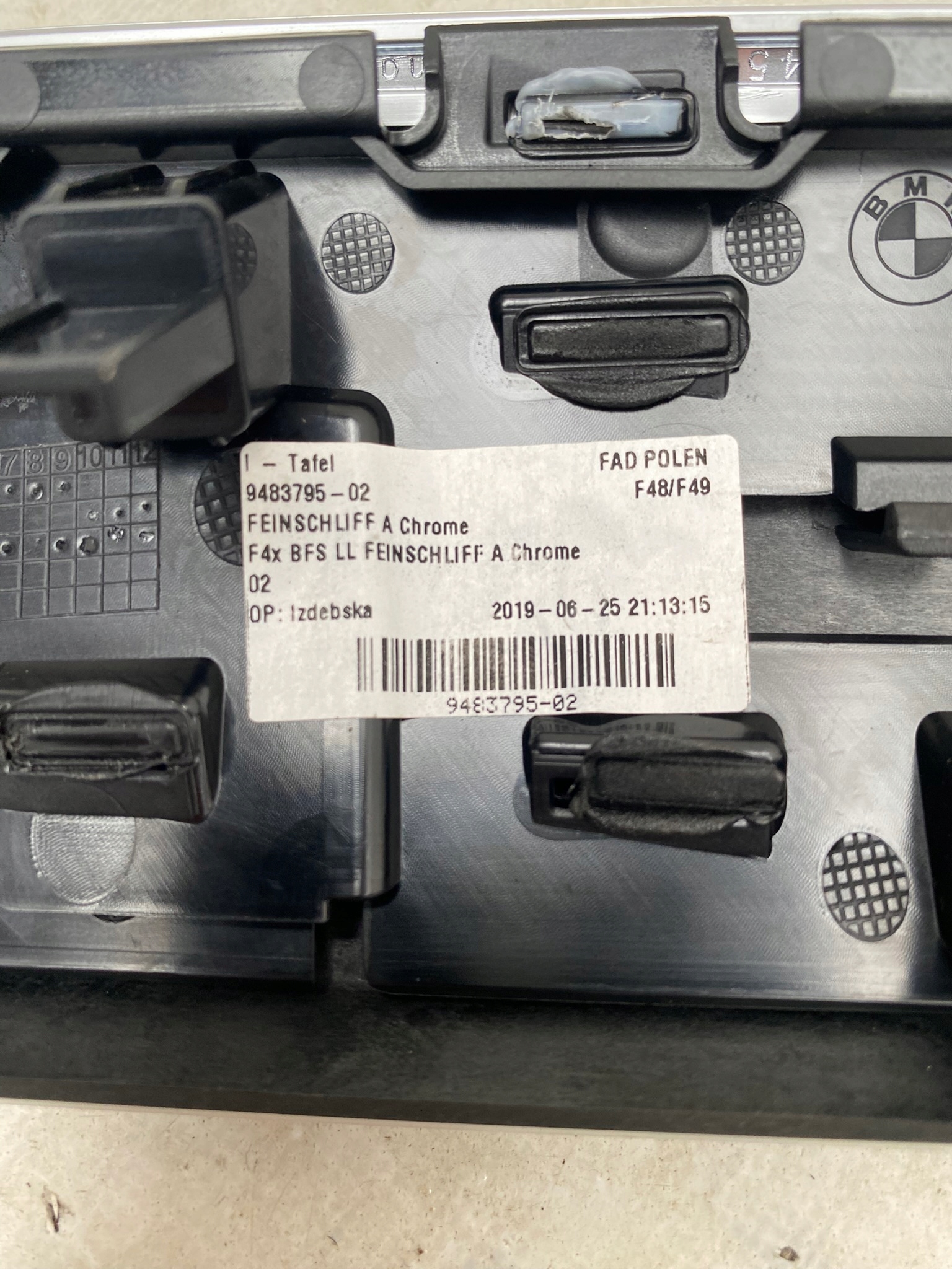 BMW X1 F48 Moulage Console NAWIEWY