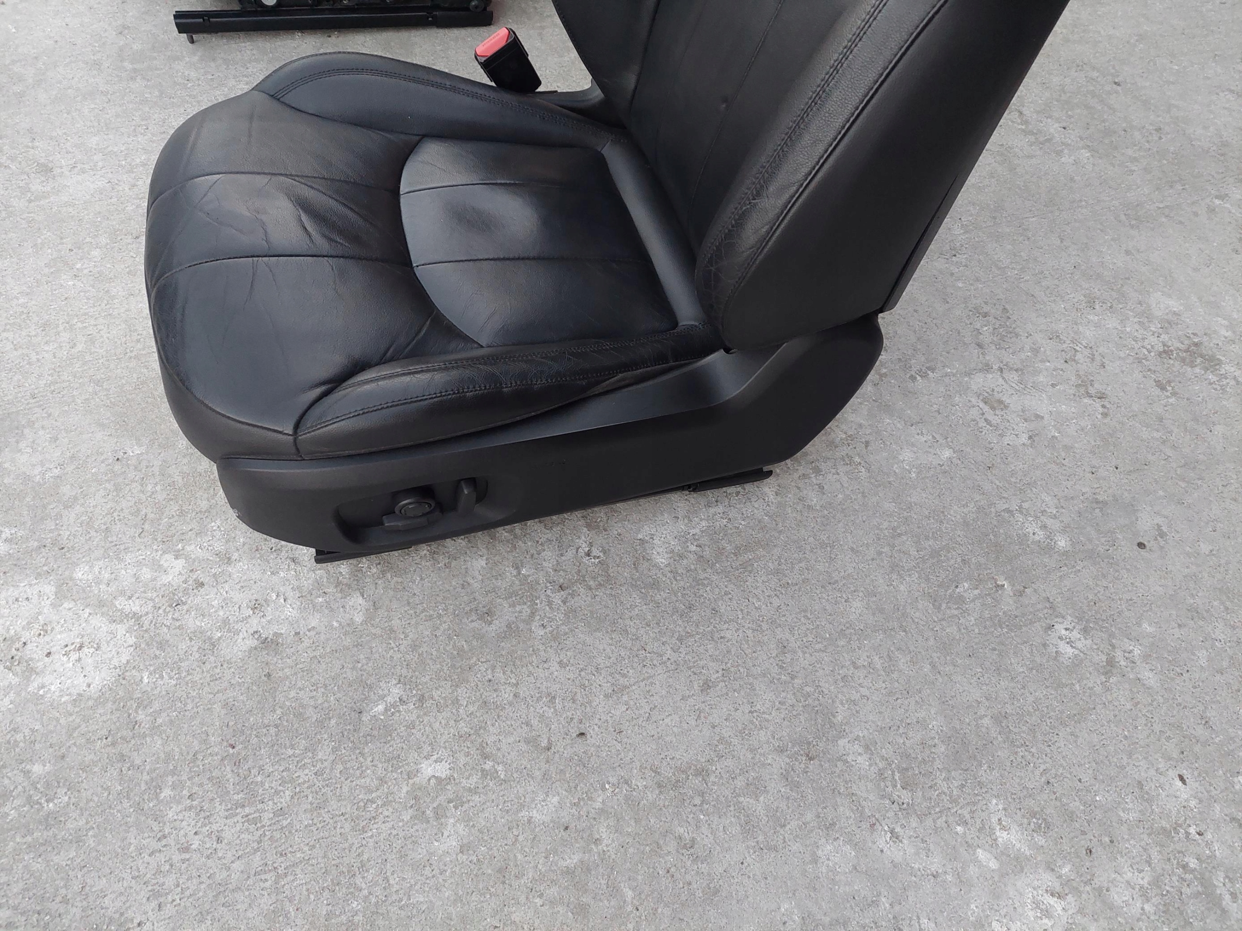 seat front left GRZANY + seat airbag RANGE ROVER EVOQUE L538 LIFT