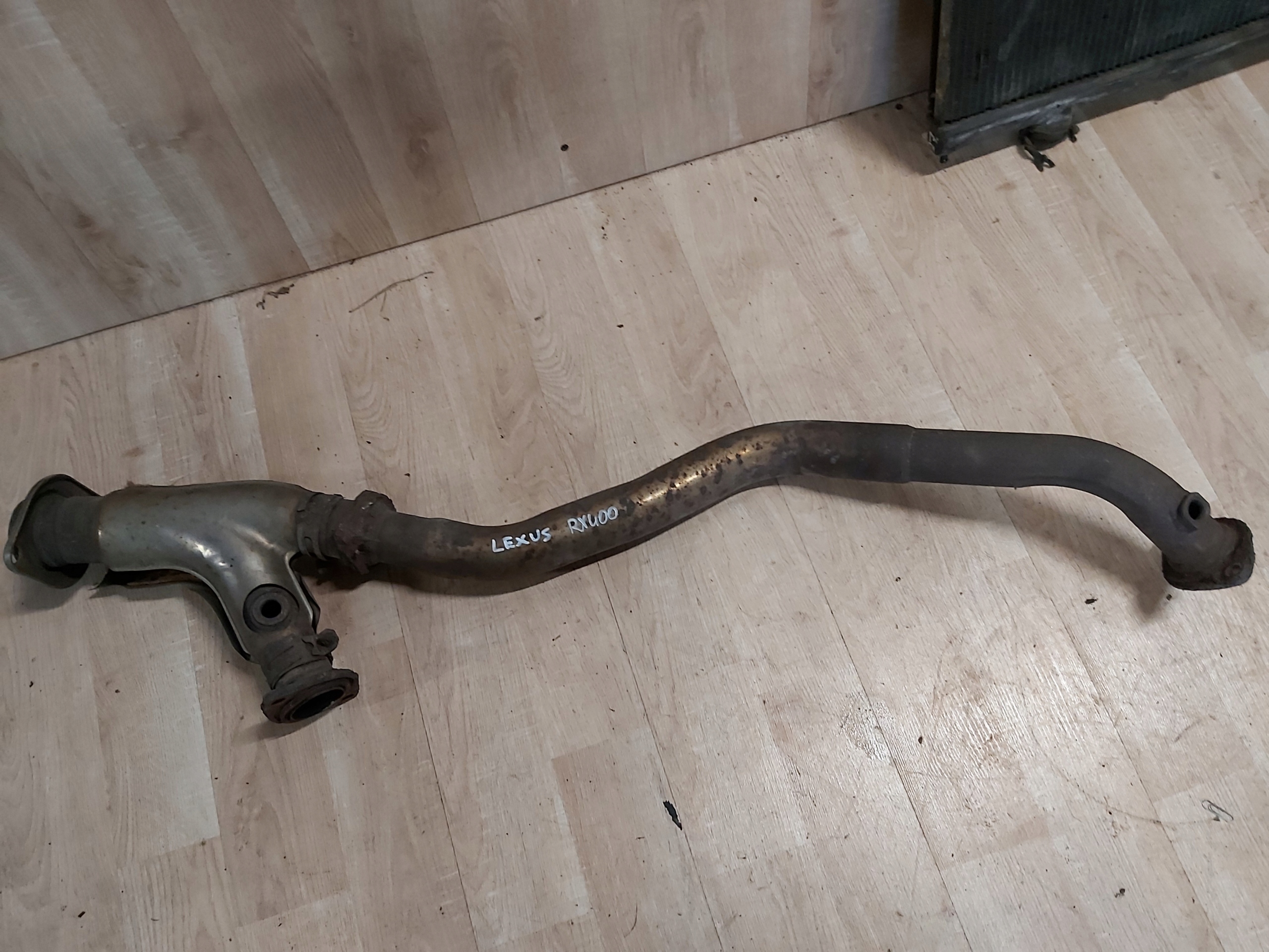 RX400 - LEXUS RX II 400h выхлопная труба