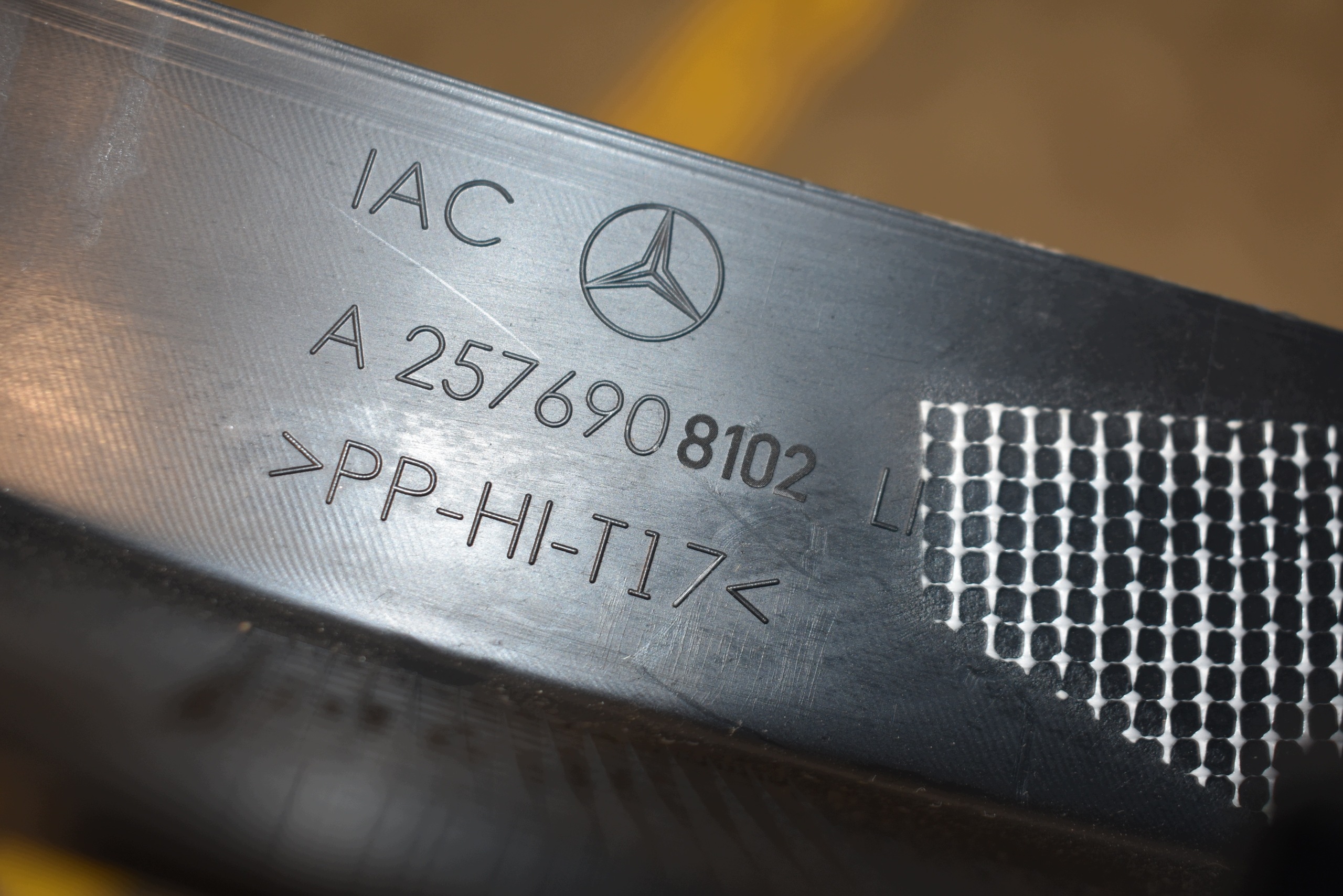 perfect condition cover cap side left boot MERCEDES GT X290 CLS