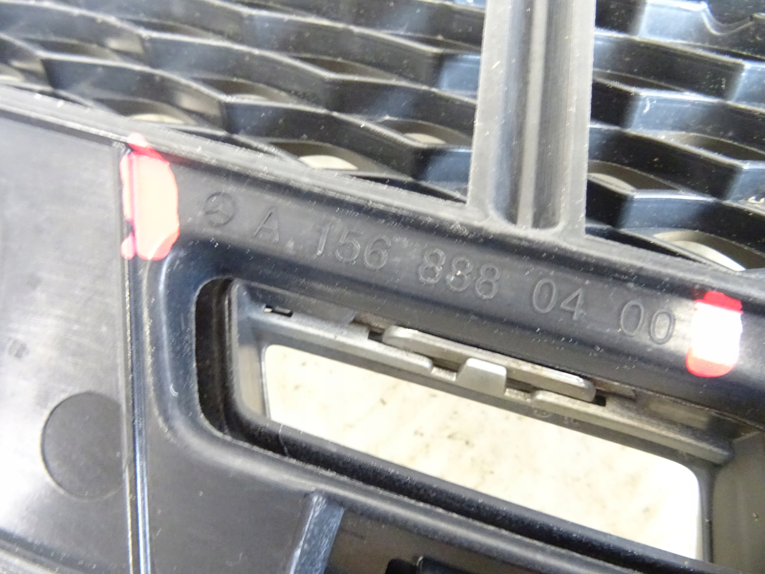 grill grille front front MERCEDES GLA LIFT W156 A1568880400