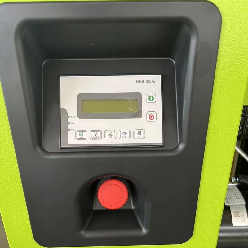 Sprężarka śrubowa B&D 7,5kW z wbudowanym falownikiem 1030l/min, 10bar Pojemność zbiornika 0 l