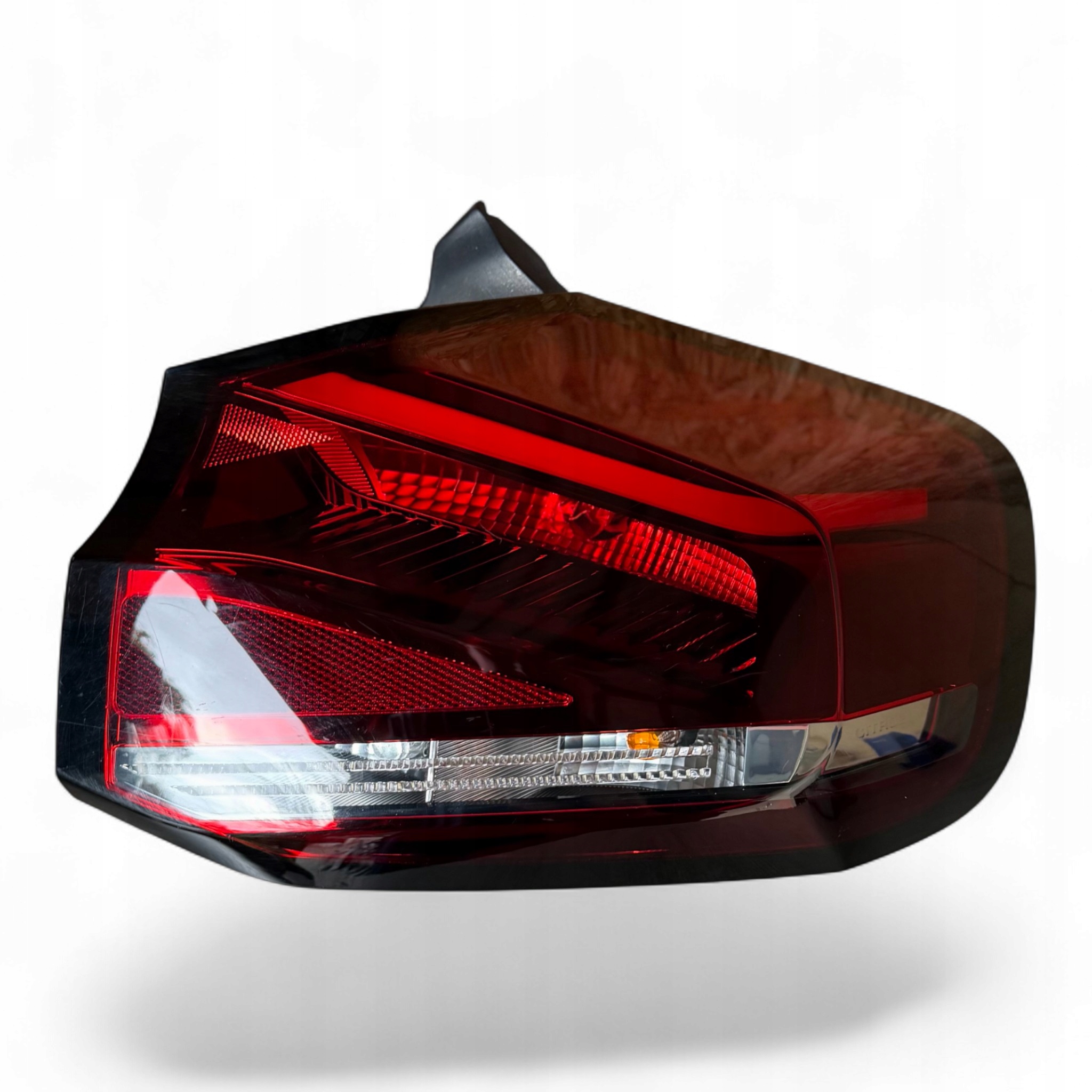 light rear right CITROEN C4 III 2021 ROK 9831100080