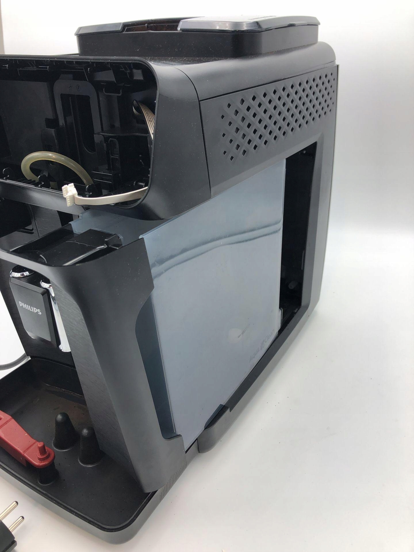 AUTOMATYCZNY EKSPRES DO KAWY PHILIPS 2200 SERIES Kolor dominujący czarny