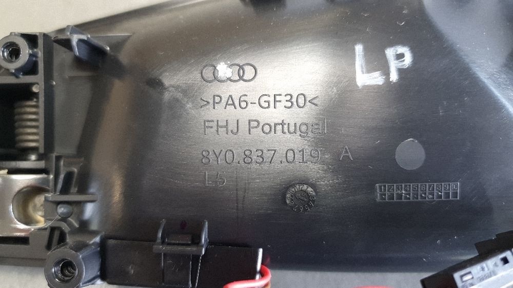 Audi A3 8Y handle inner left front 8Y0837019A