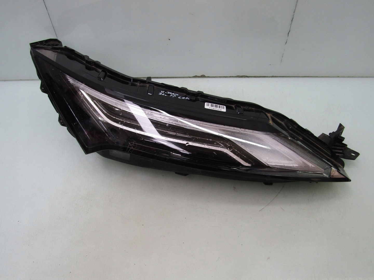 X-ТРЕК IV T332r ФАРА ПРАВА ПЕРЕДНЯЯ ПРАВЫЙ ПЕРЕД GORNA LED ЛЕД