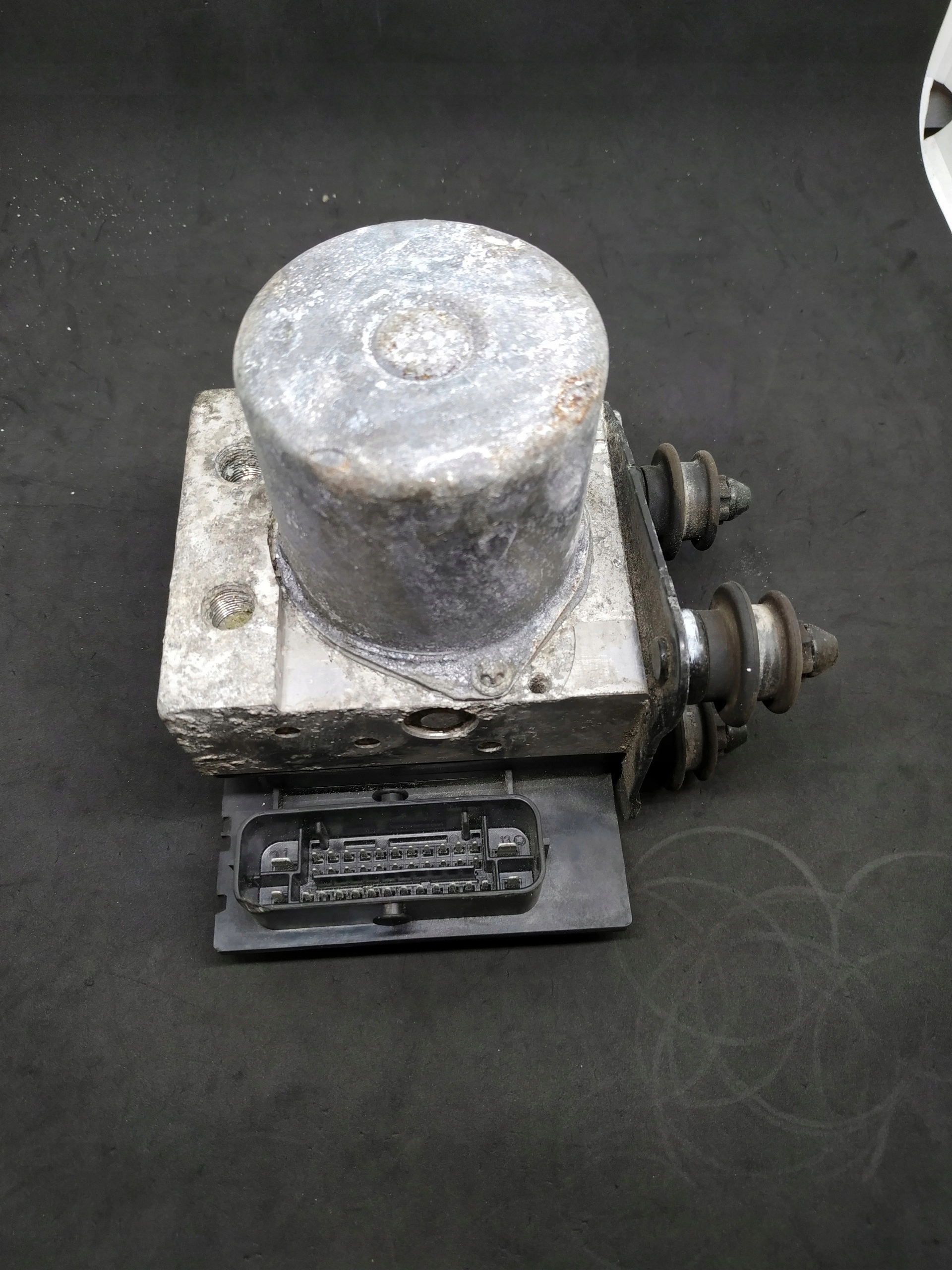 pump ABS AUDI A4 B8 8K0907379AK