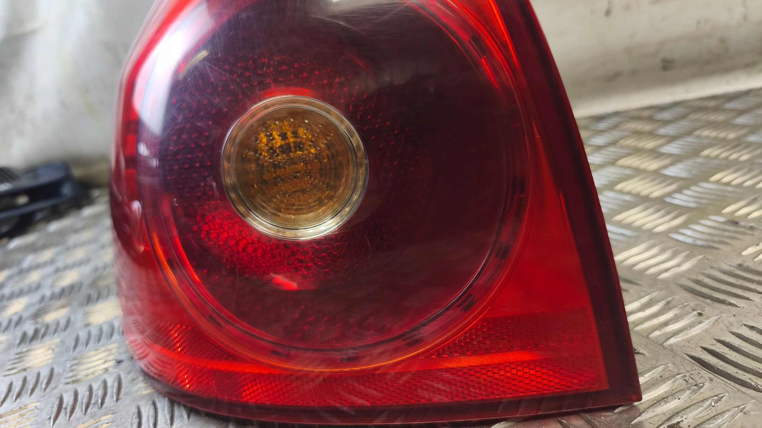 light left rear part VW GOLF V 2005r