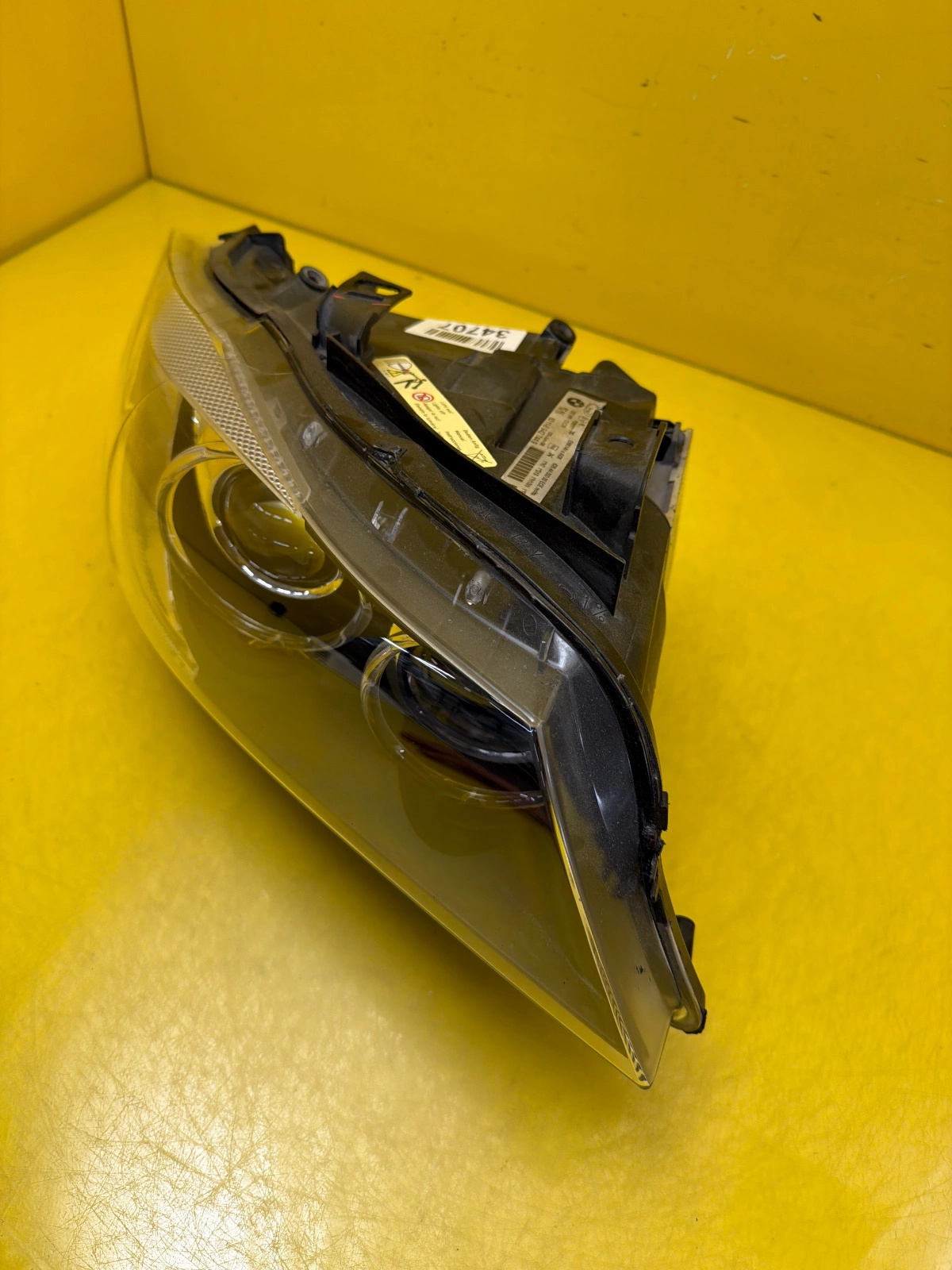light right BMW 3 E90 E91 Xenon positioning 6942744