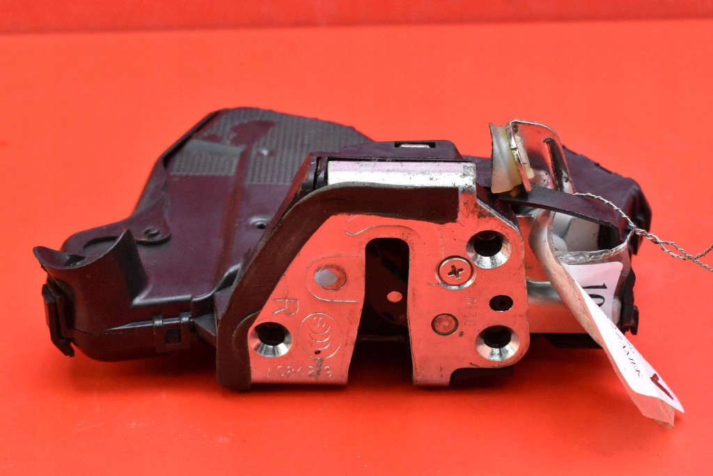 lock door right front front EU A084219 TOYOTA AURIS 2 II 5D HB 12-15