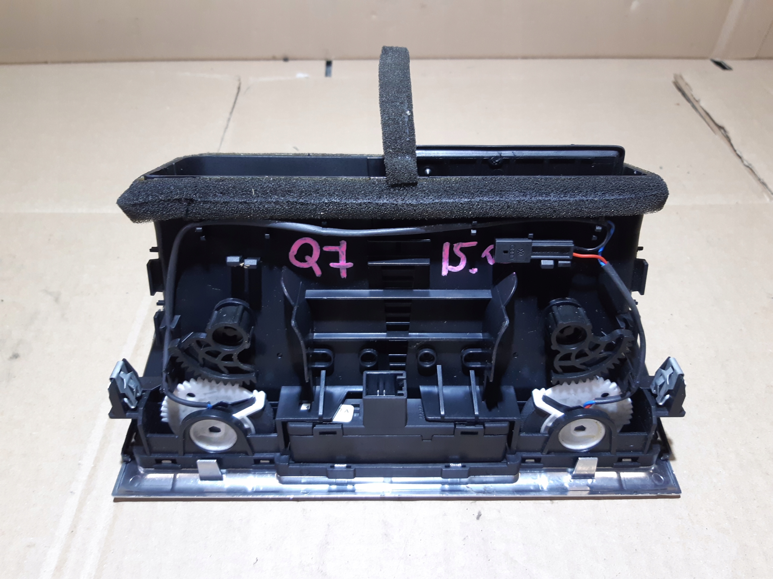 AUDI Q7 4L central grid air conditioning devices 4L0820951