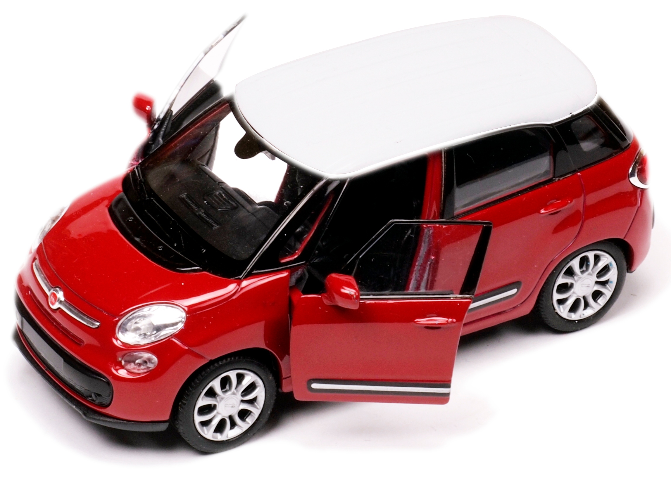 

Welly Metalowe Auto Model 2013 Fiat 500L fiacik