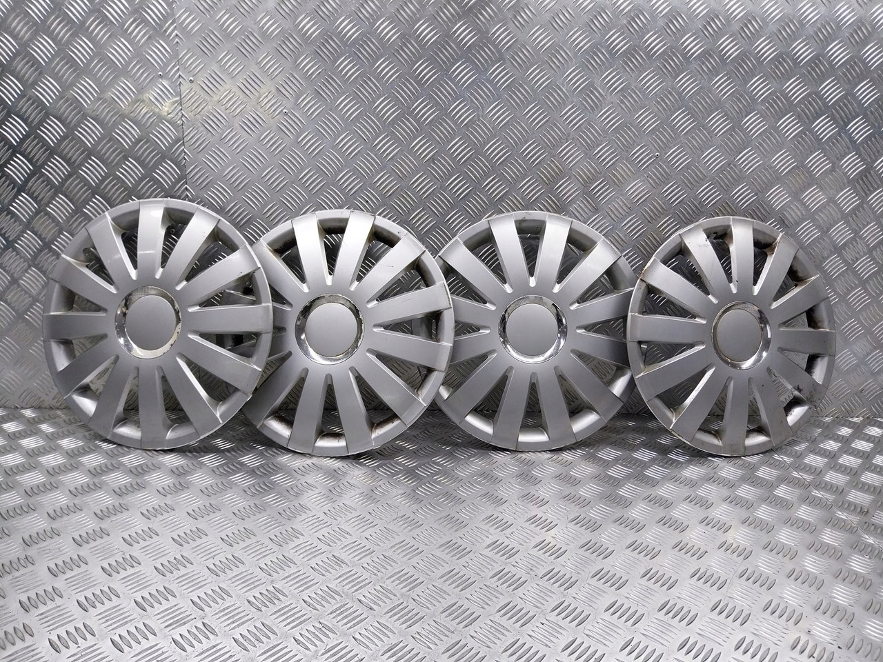 KOŁPAKI ORYGINALNE R15 KOMPLET OPEL ASTRA G 1.4 16V