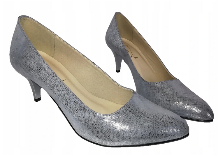 

73. Uniwersał zgrabne eleganckie czółenka s. nat.