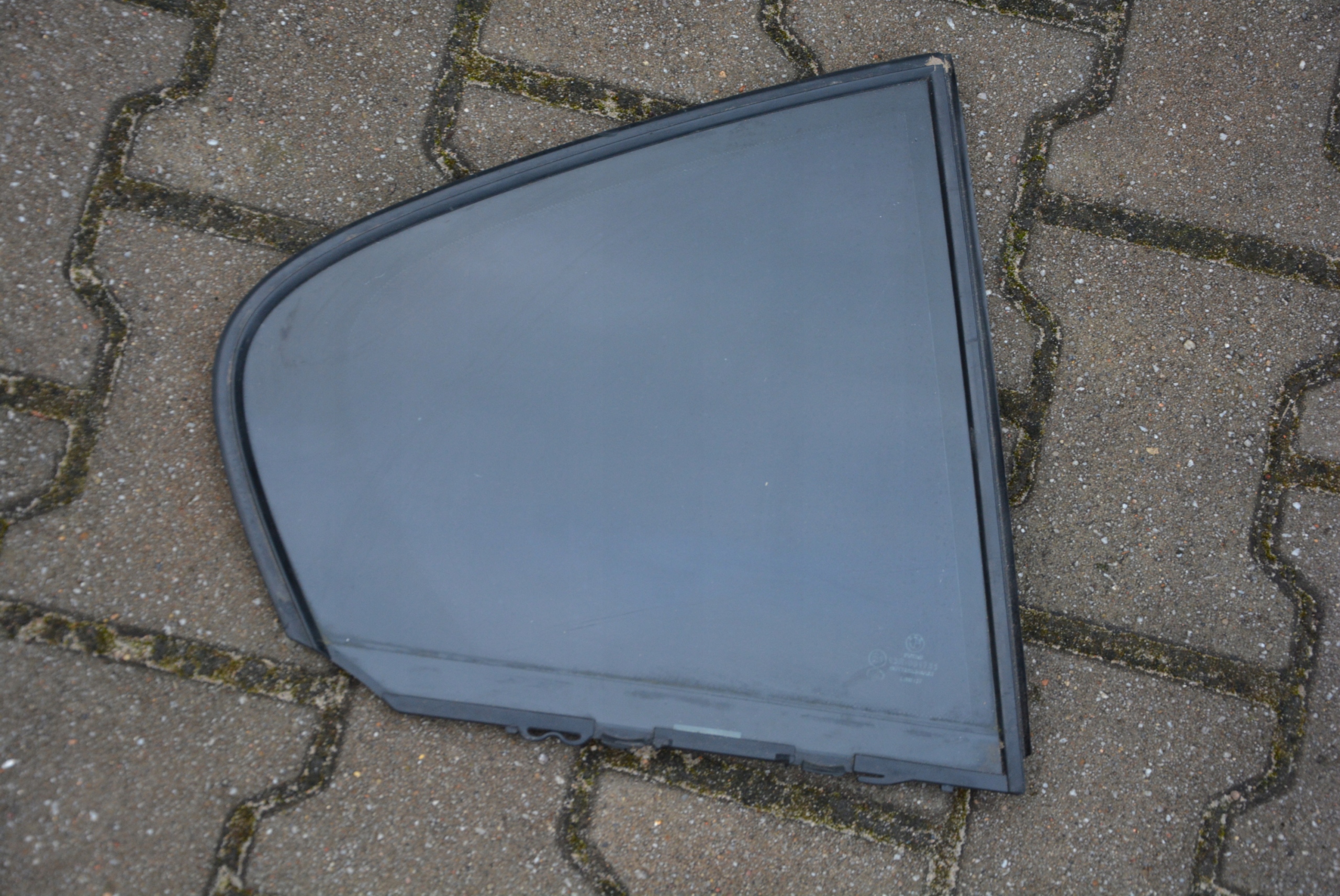 SZYBA KAROSERYJNA PRAWY TYŁ BMW F30